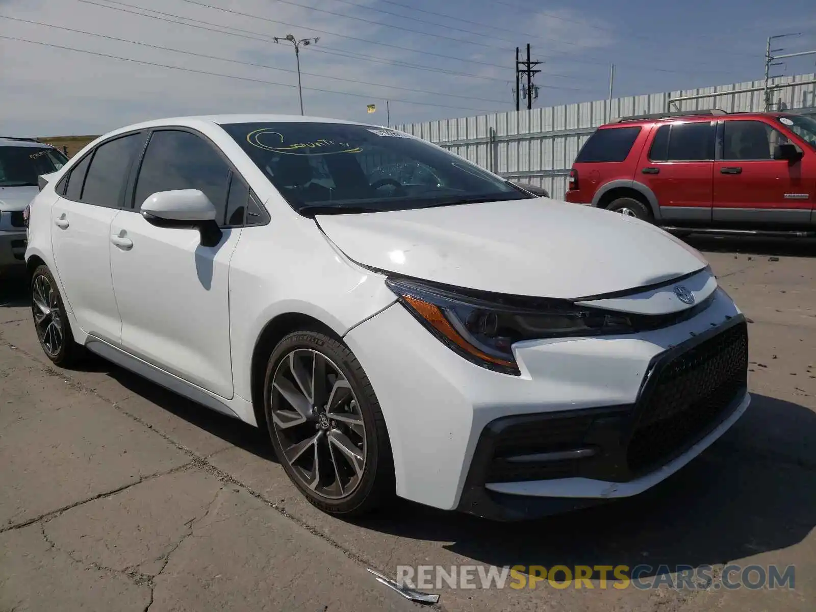 1 Photograph of a damaged car 5YFS4RCE4LP017127 TOYOTA COROLLA 2020