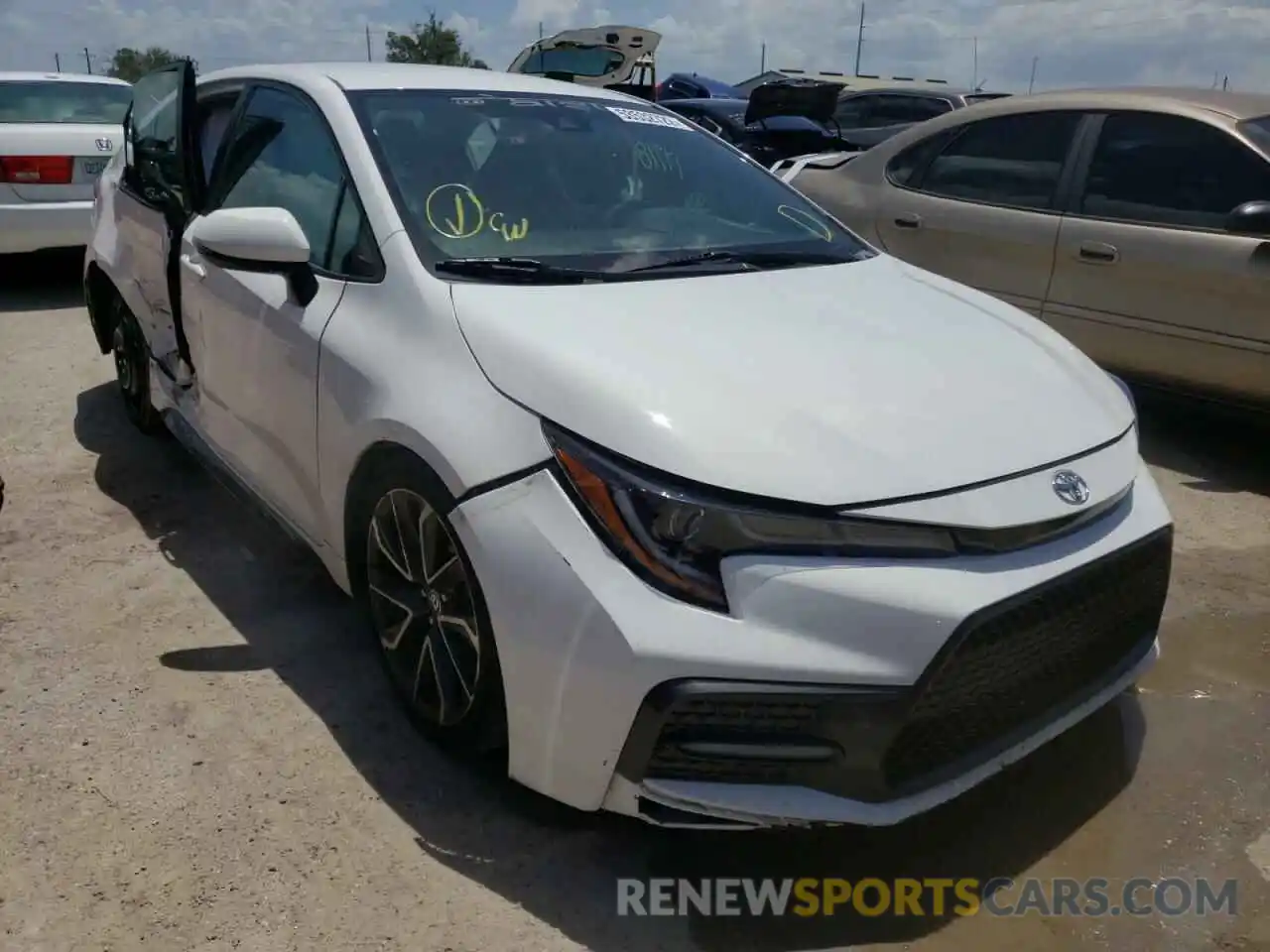 1 Photograph of a damaged car 5YFS4RCE4LP018343 TOYOTA COROLLA 2020