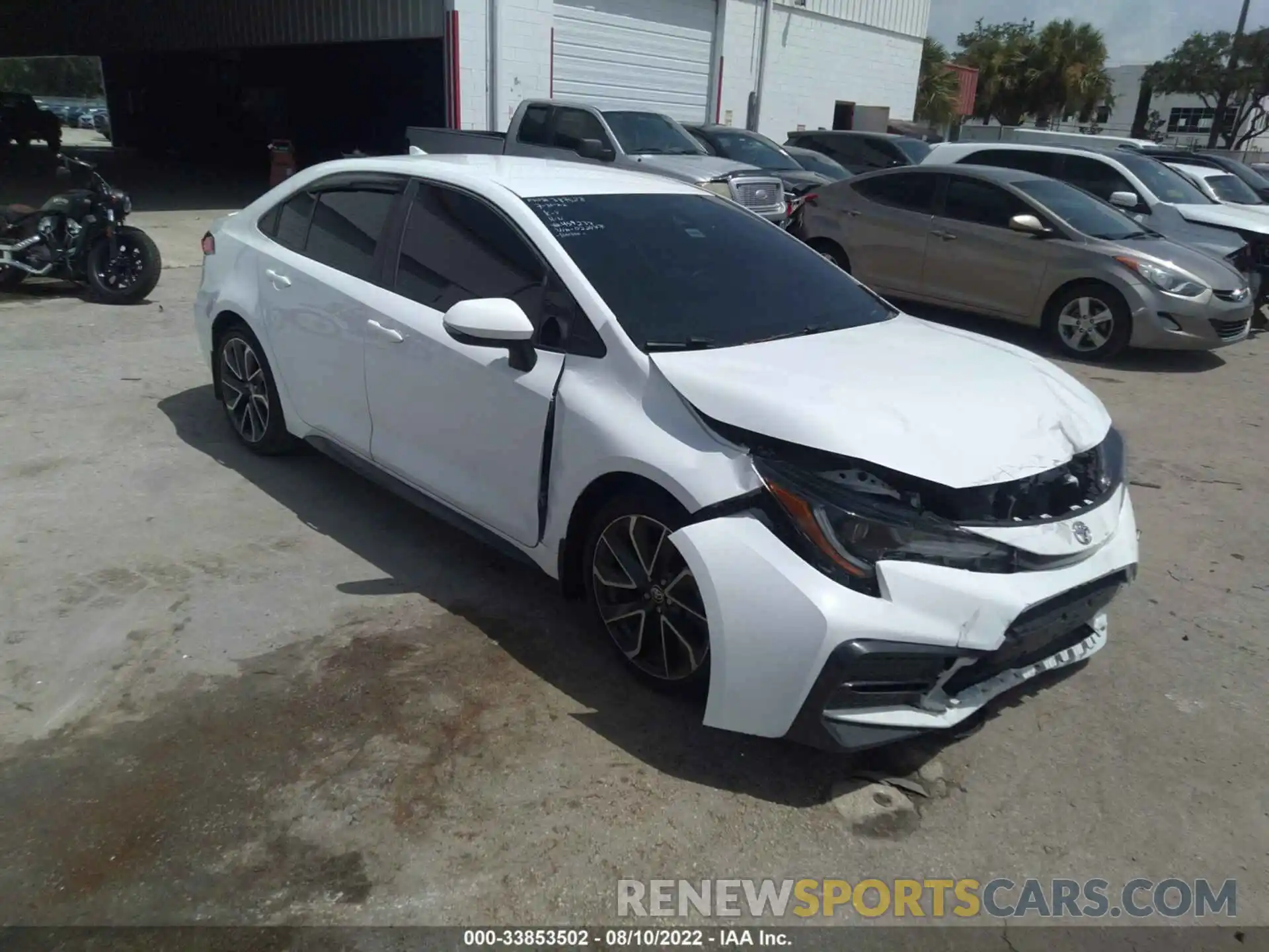 1 Photograph of a damaged car 5YFS4RCE4LP022067 TOYOTA COROLLA 2020