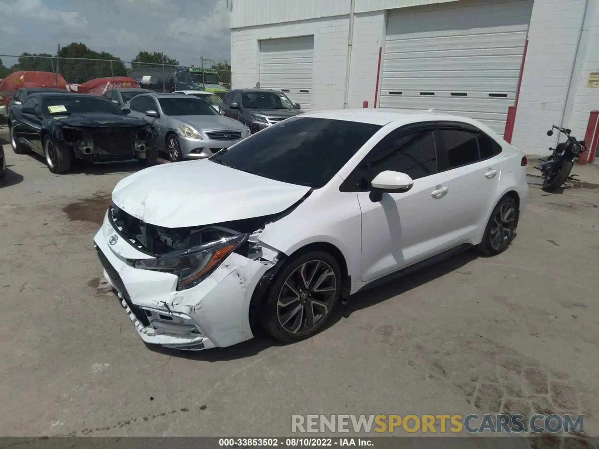 2 Photograph of a damaged car 5YFS4RCE4LP022067 TOYOTA COROLLA 2020