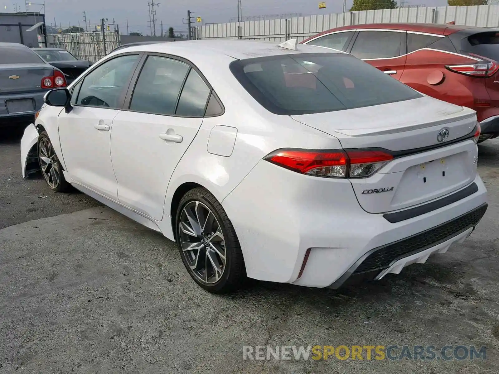 3 Photograph of a damaged car 5YFS4RCE4LP023039 TOYOTA COROLLA 2020