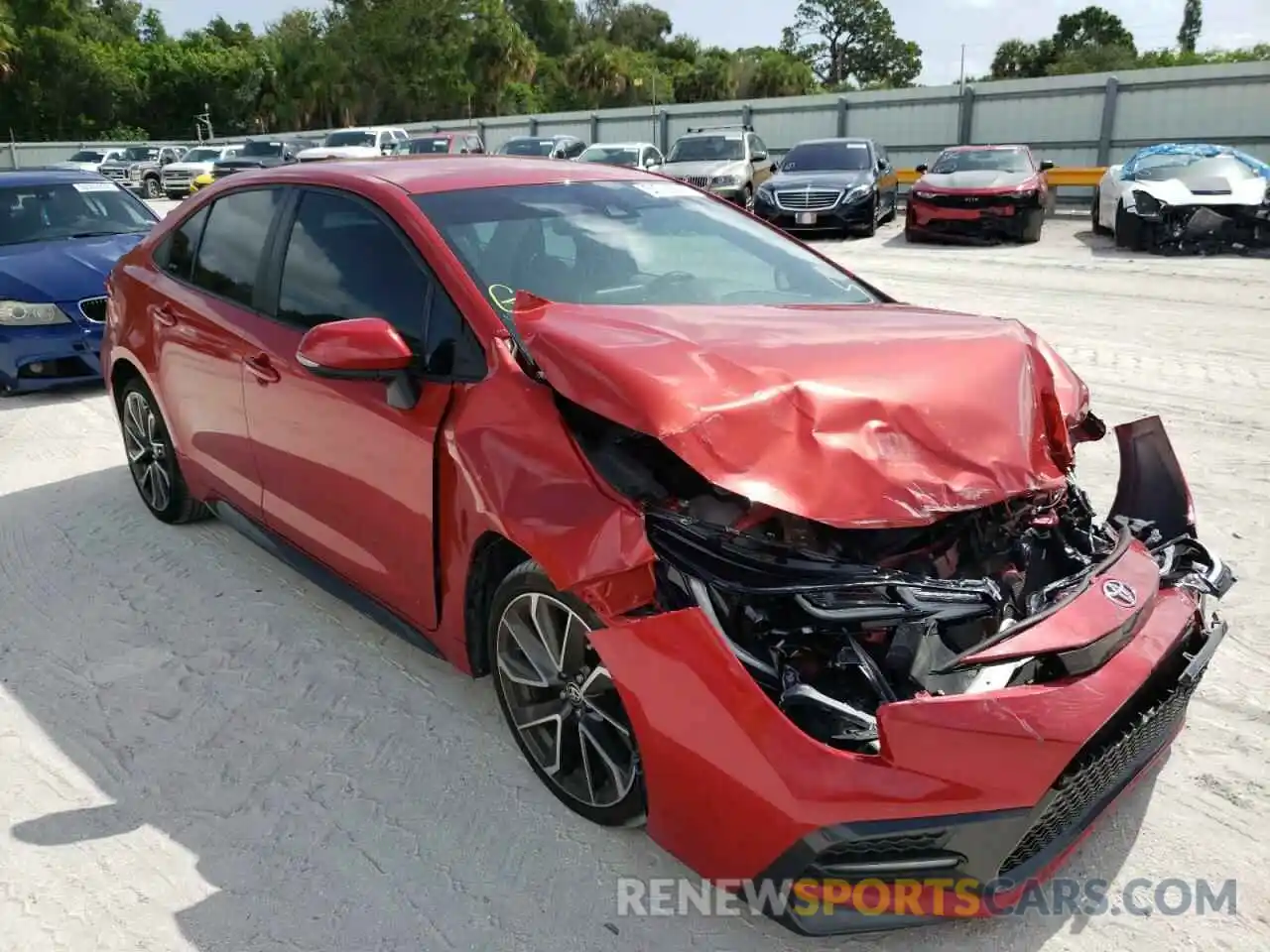 1 Photograph of a damaged car 5YFS4RCE4LP023090 TOYOTA COROLLA 2020