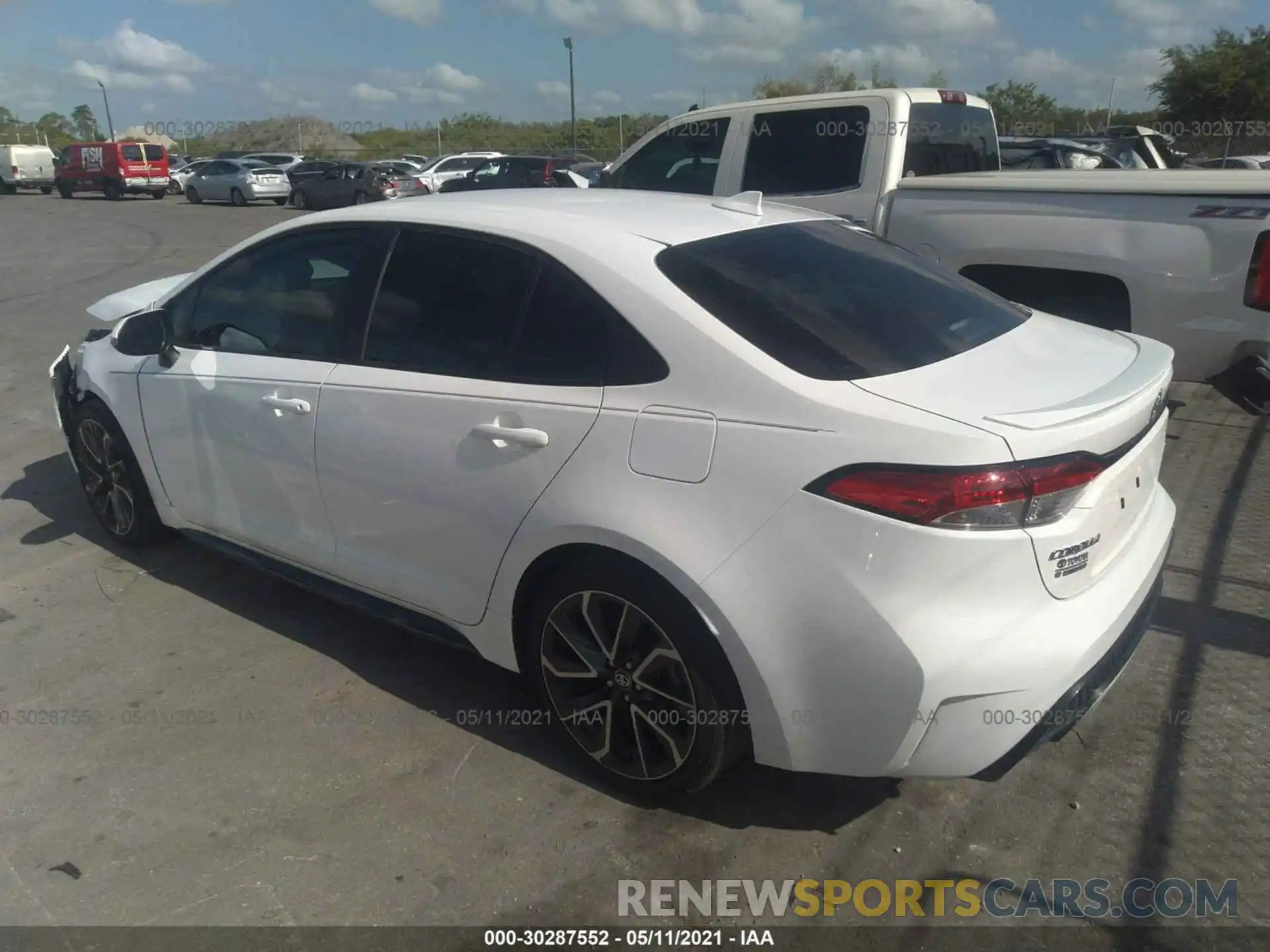 3 Photograph of a damaged car 5YFS4RCE4LP024630 TOYOTA COROLLA 2020