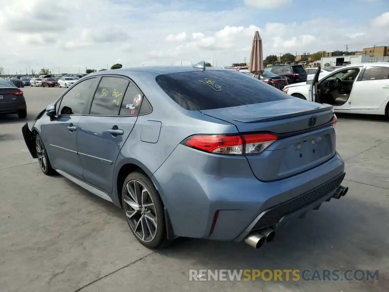 3 Photograph of a damaged car 5YFS4RCE4LP025101 TOYOTA COROLLA 2020