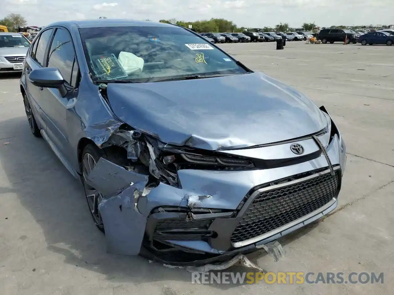 9 Photograph of a damaged car 5YFS4RCE4LP025101 TOYOTA COROLLA 2020