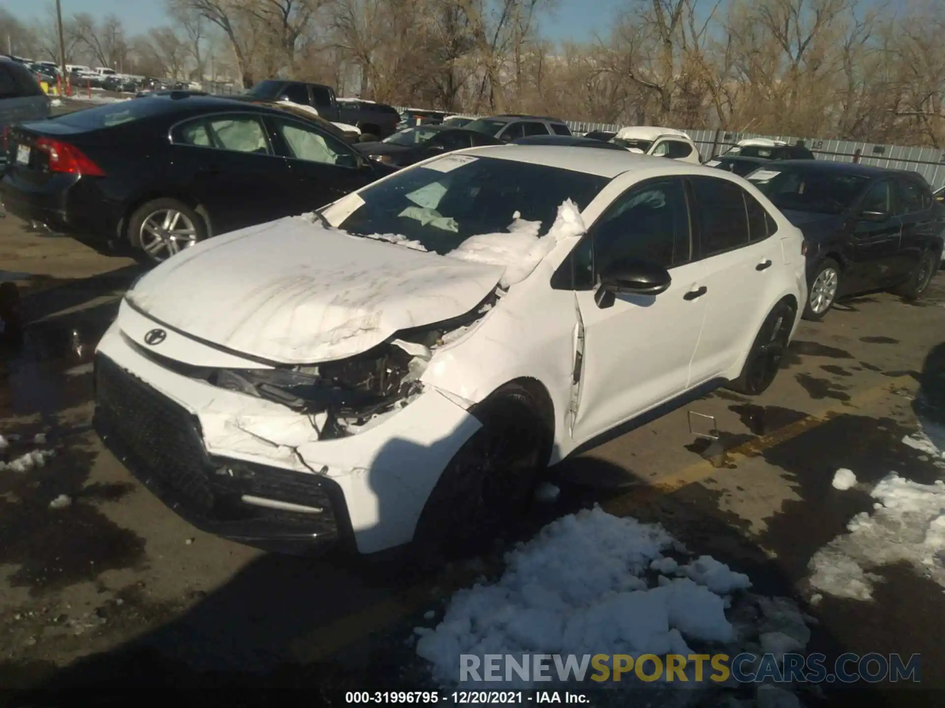 2 Photograph of a damaged car 5YFS4RCE4LP030752 TOYOTA COROLLA 2020