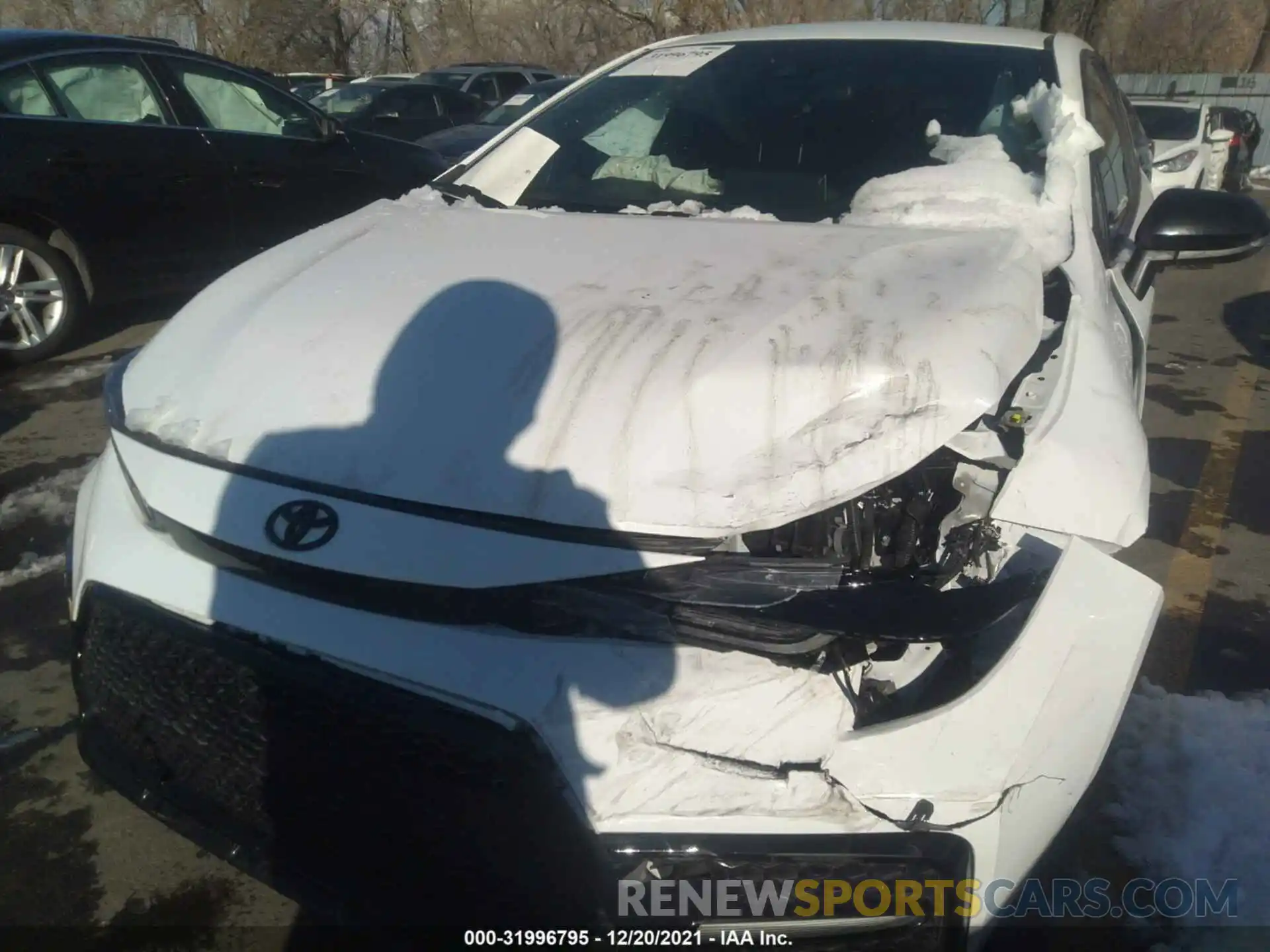 6 Photograph of a damaged car 5YFS4RCE4LP030752 TOYOTA COROLLA 2020