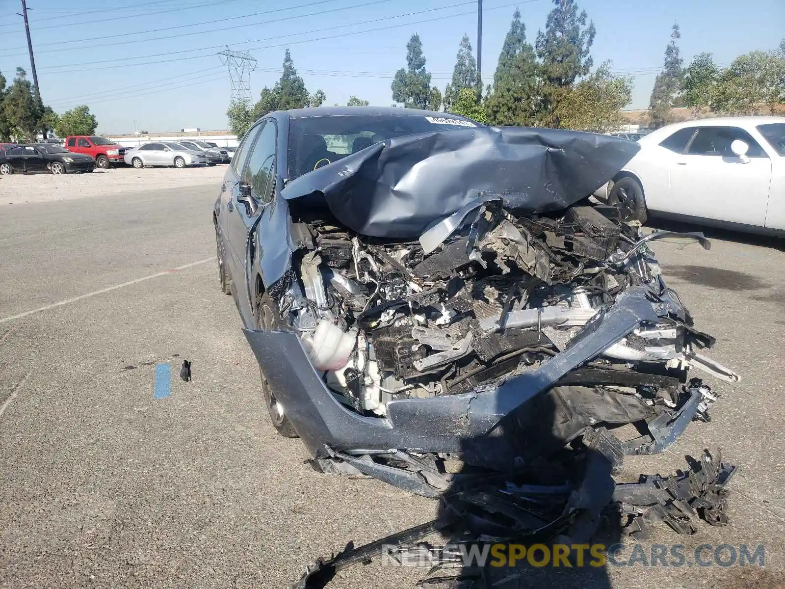 1 Photograph of a damaged car 5YFS4RCE4LP031013 TOYOTA COROLLA 2020