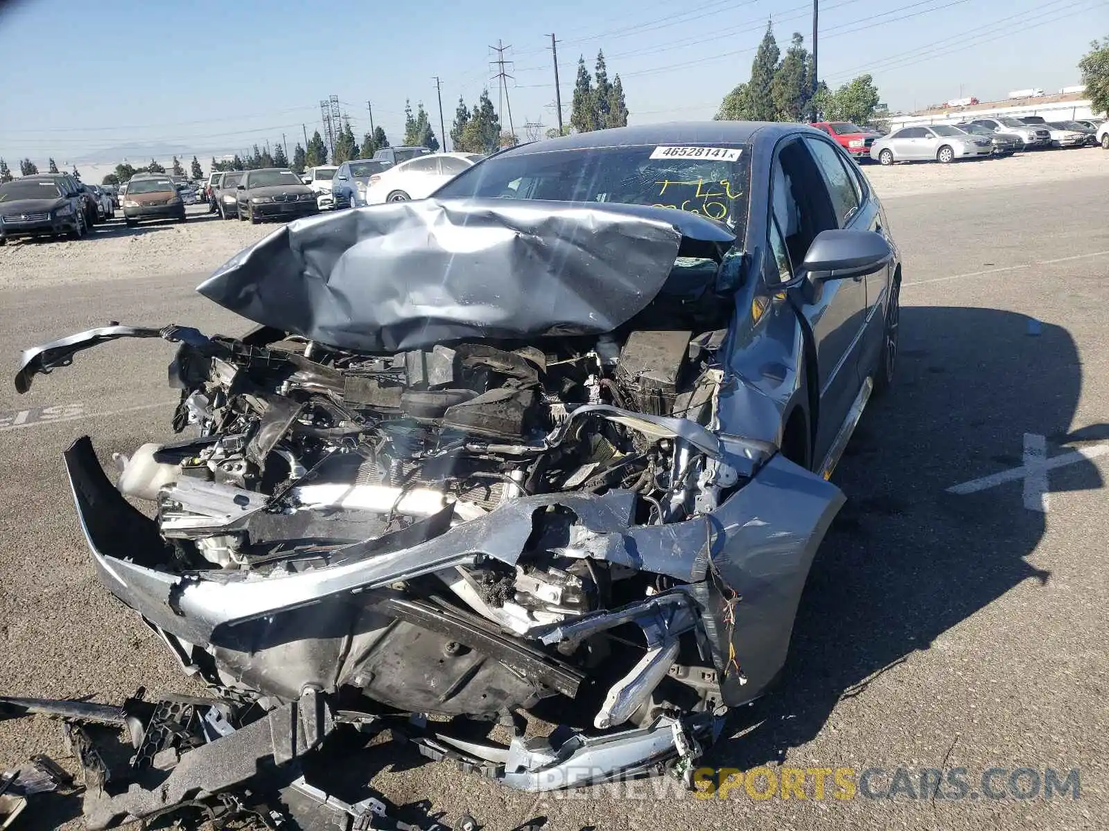 2 Photograph of a damaged car 5YFS4RCE4LP031013 TOYOTA COROLLA 2020