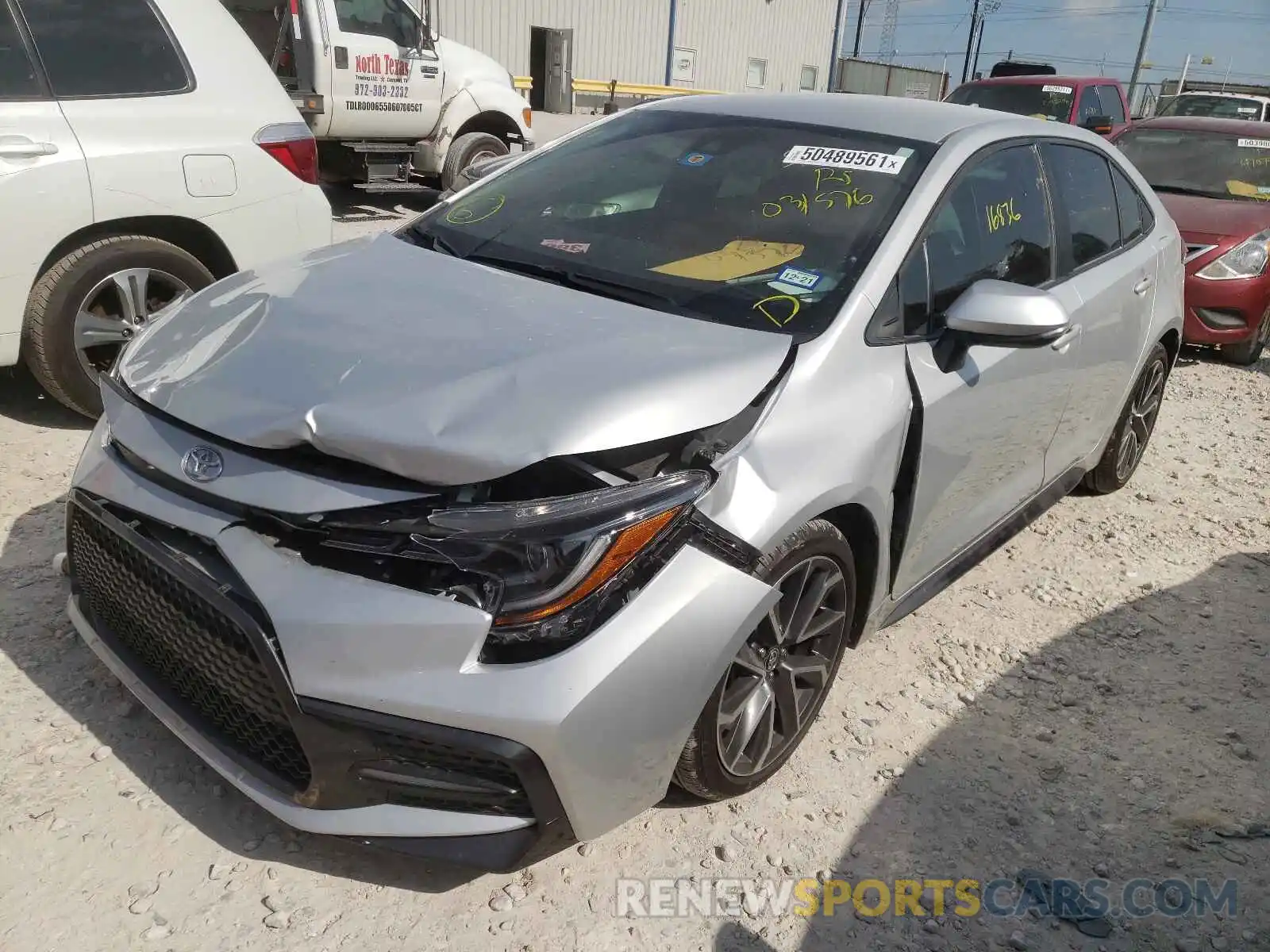 2 Photograph of a damaged car 5YFS4RCE4LP031576 TOYOTA COROLLA 2020