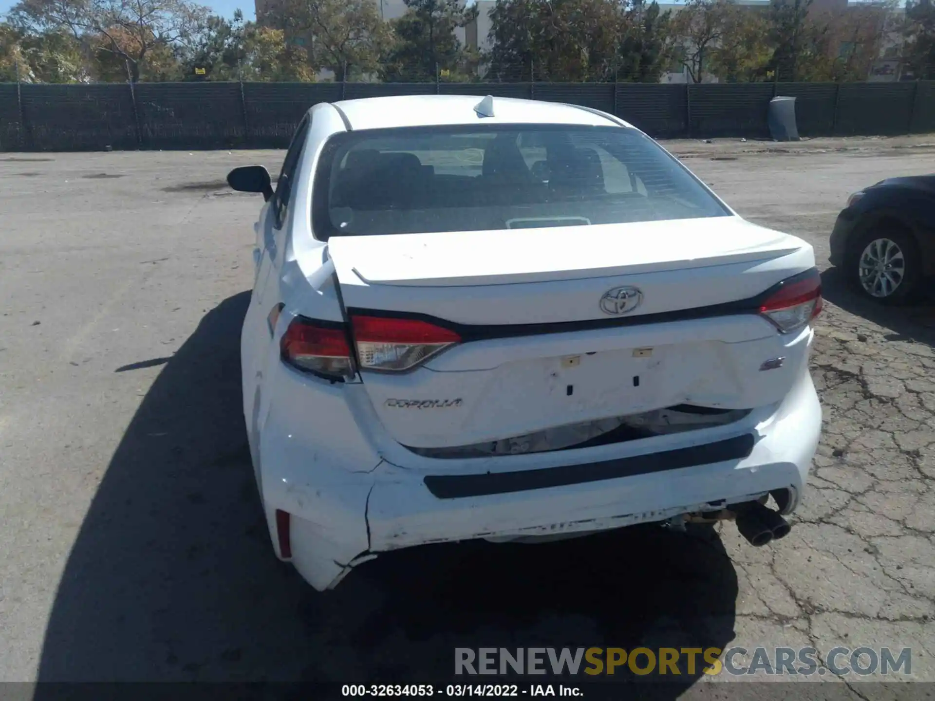 6 Photograph of a damaged car 5YFS4RCE4LP032243 TOYOTA COROLLA 2020