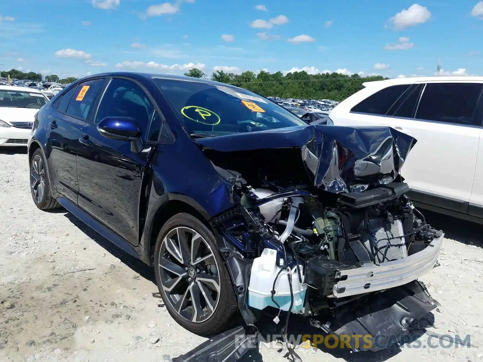 1 Photograph of a damaged car 5YFS4RCE4LP034705 TOYOTA COROLLA 2020