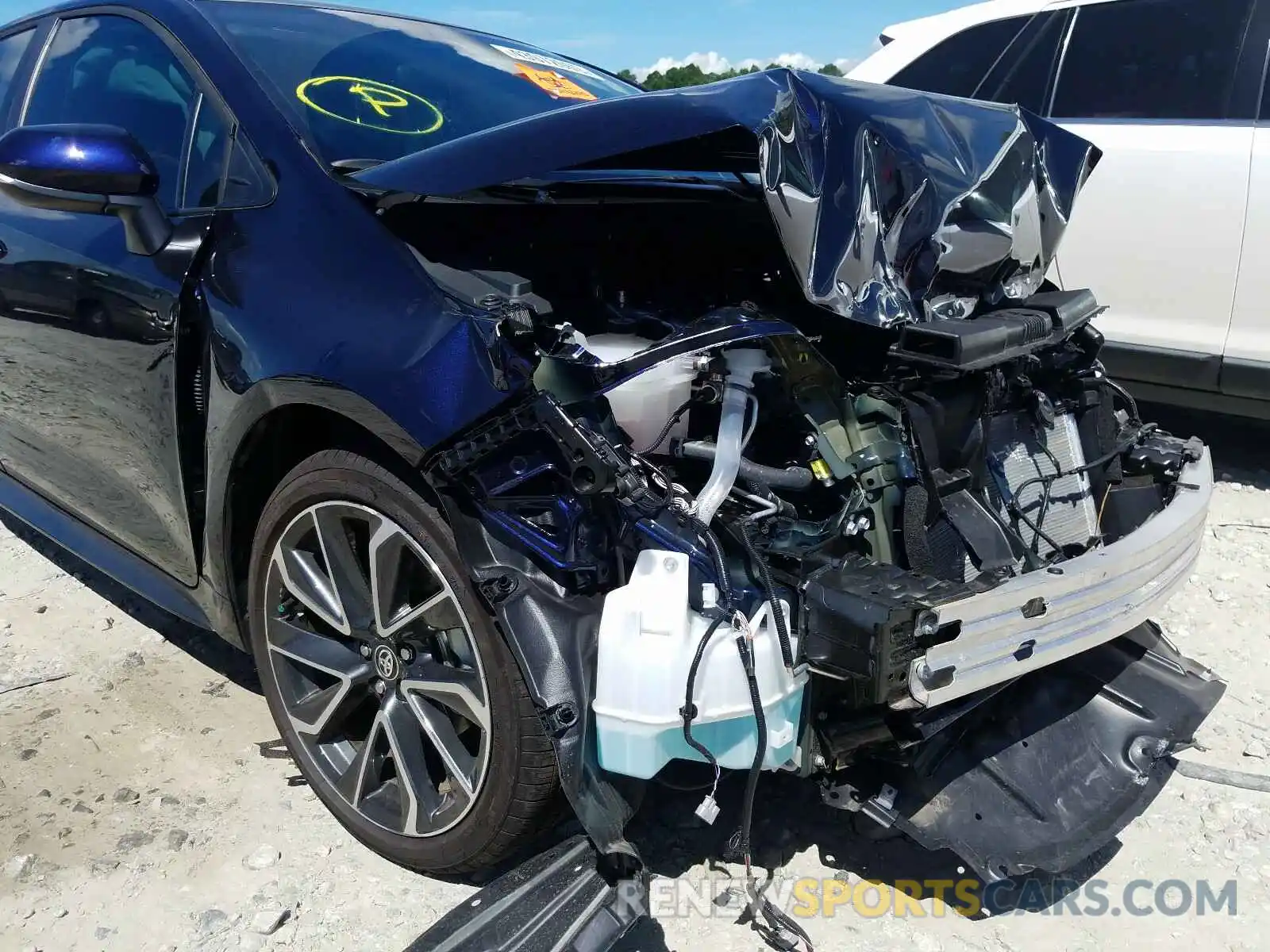 9 Photograph of a damaged car 5YFS4RCE4LP034705 TOYOTA COROLLA 2020