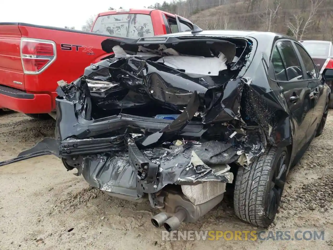 9 Photograph of a damaged car 5YFS4RCE4LP036079 TOYOTA COROLLA 2020