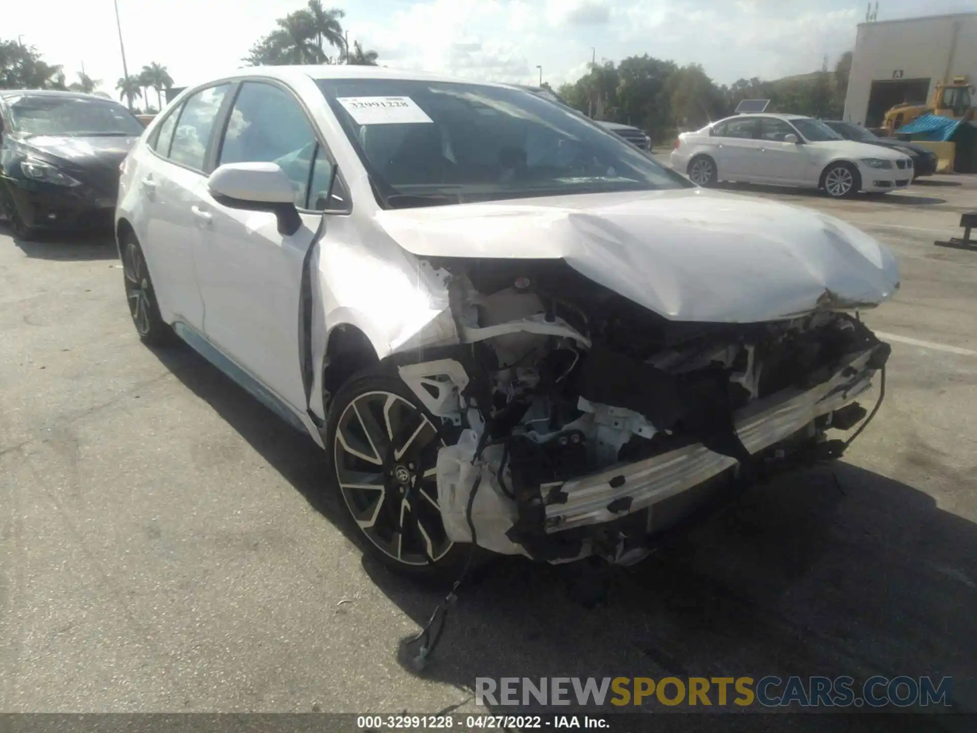 6 Photograph of a damaged car 5YFS4RCE4LP036387 TOYOTA COROLLA 2020