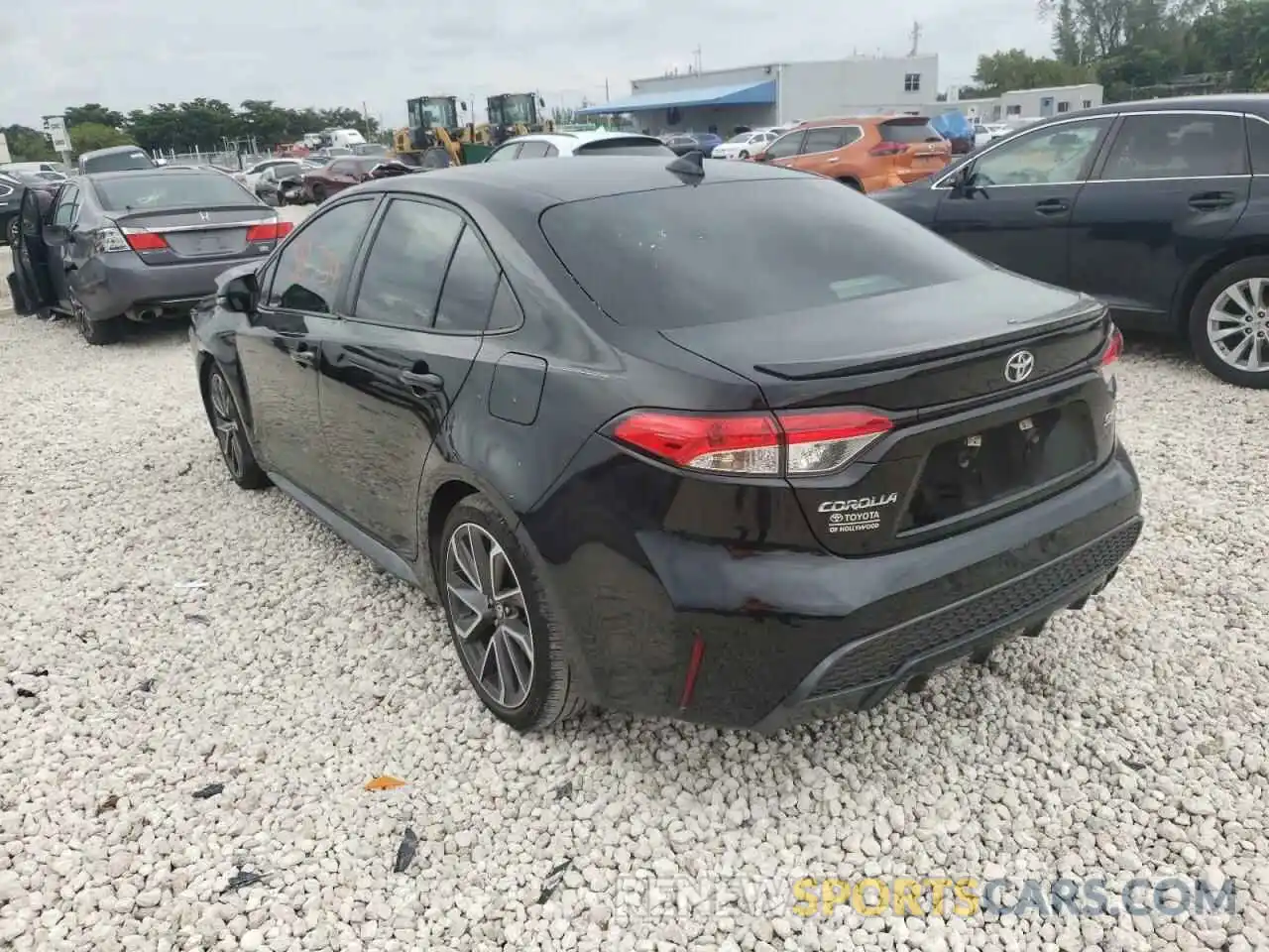 3 Photograph of a damaged car 5YFS4RCE4LP037183 TOYOTA COROLLA 2020