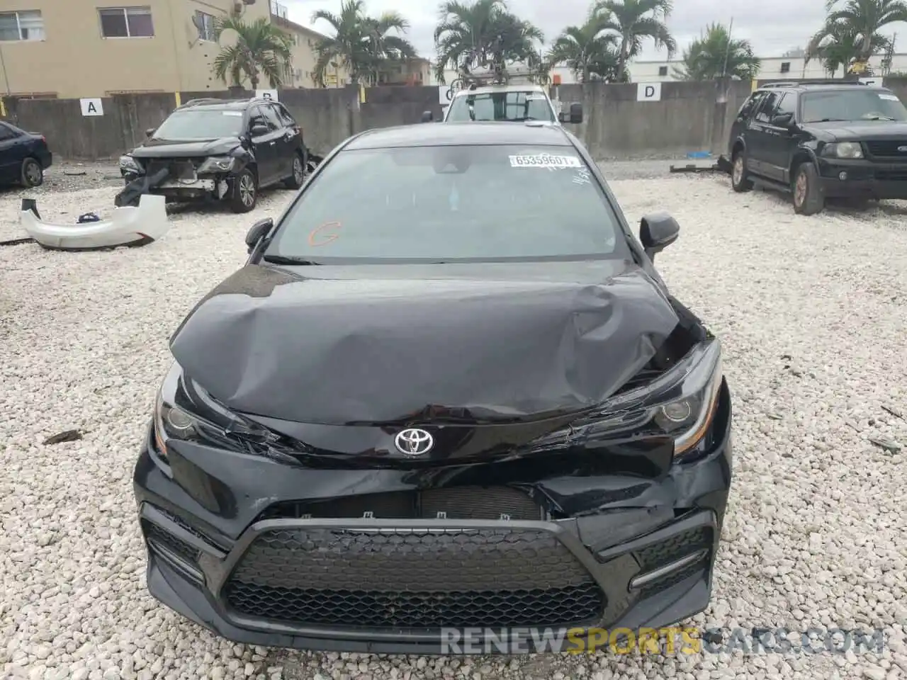 9 Photograph of a damaged car 5YFS4RCE4LP037183 TOYOTA COROLLA 2020