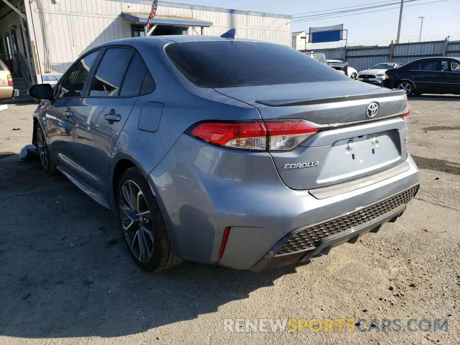 3 Photograph of a damaged car 5YFS4RCE4LP037524 TOYOTA COROLLA 2020