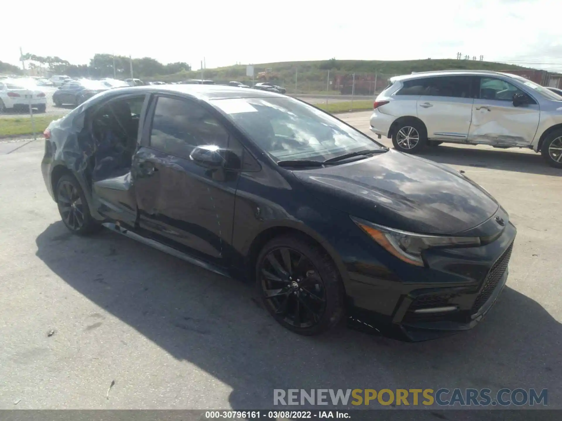 1 Photograph of a damaged car 5YFS4RCE4LP039385 TOYOTA COROLLA 2020