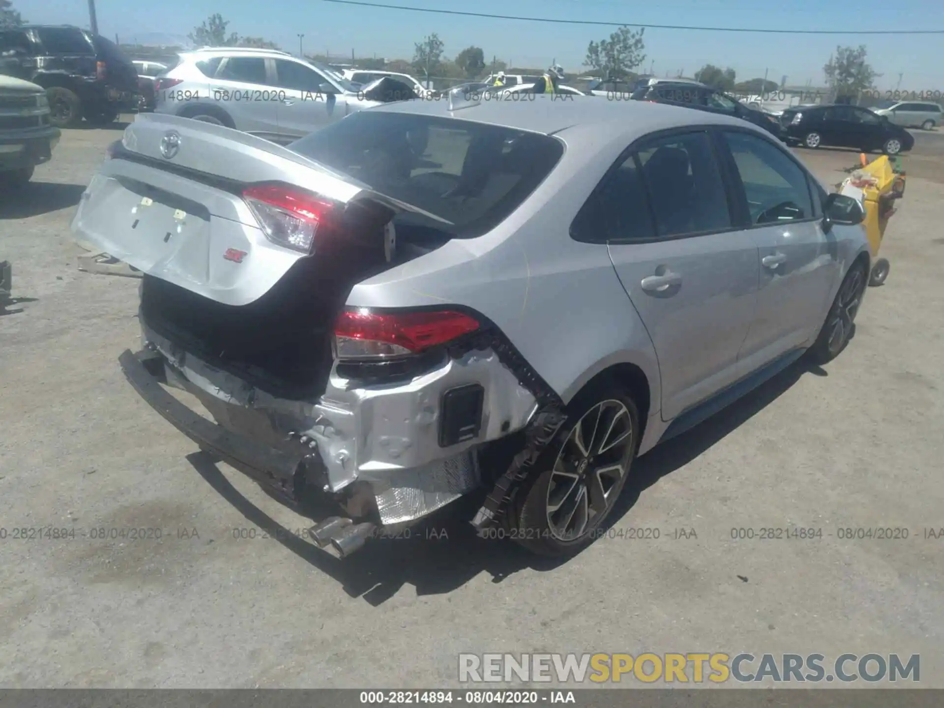 4 Photograph of a damaged car 5YFS4RCE4LP043677 TOYOTA COROLLA 2020