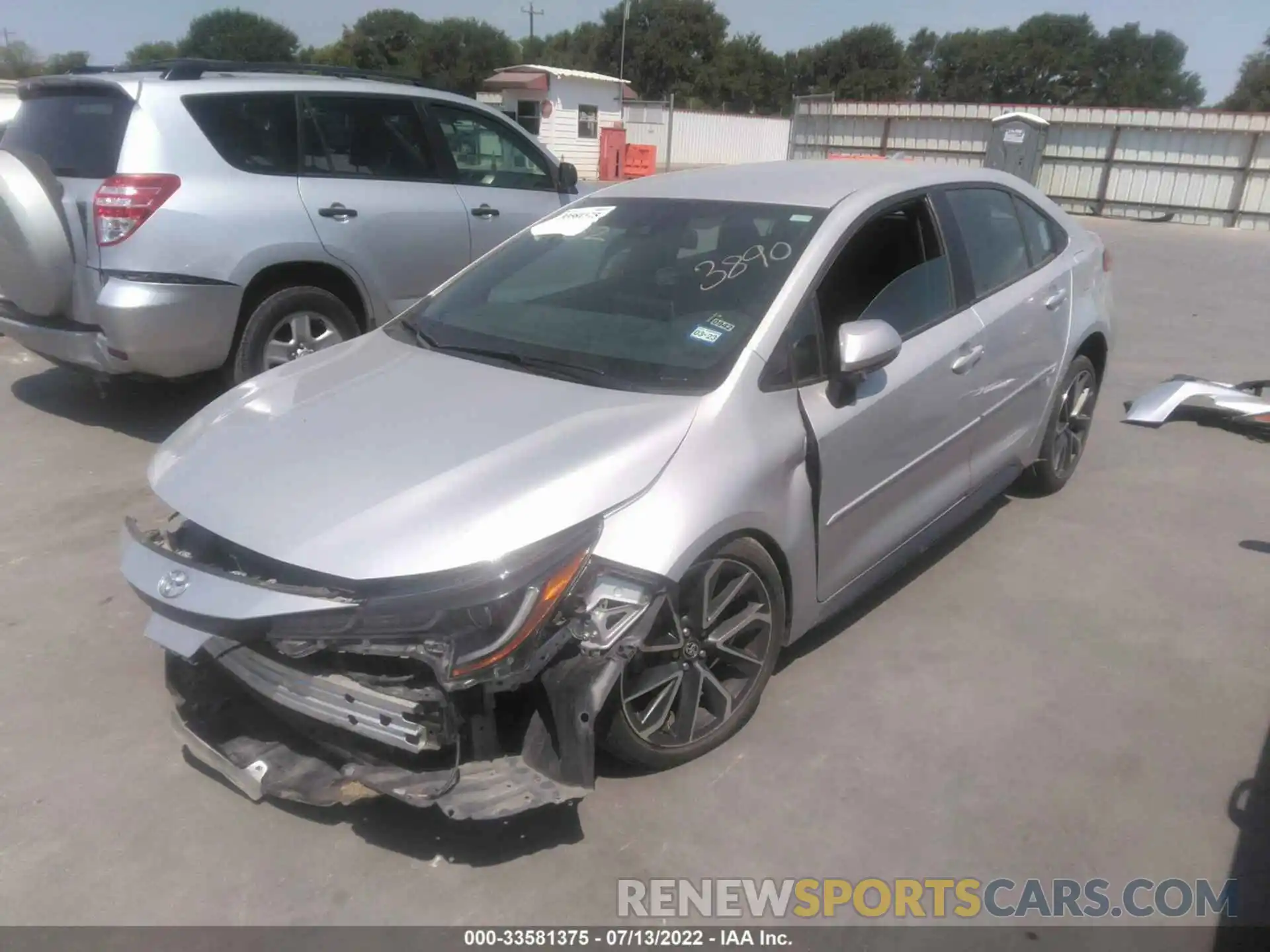 2 Photograph of a damaged car 5YFS4RCE4LP043890 TOYOTA COROLLA 2020