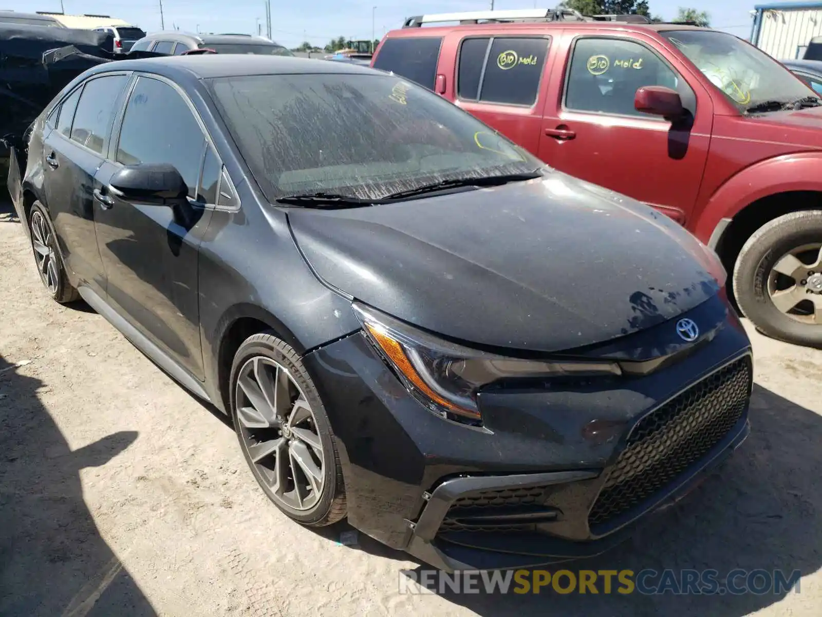 1 Photograph of a damaged car 5YFS4RCE4LP047311 TOYOTA COROLLA 2020