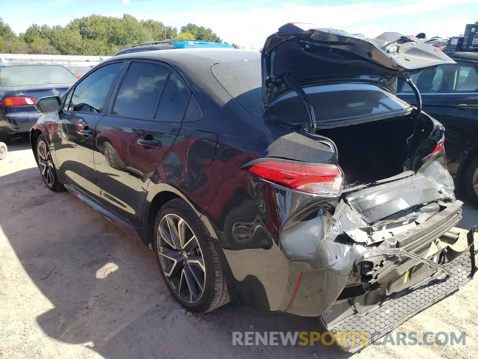 3 Photograph of a damaged car 5YFS4RCE4LP047311 TOYOTA COROLLA 2020