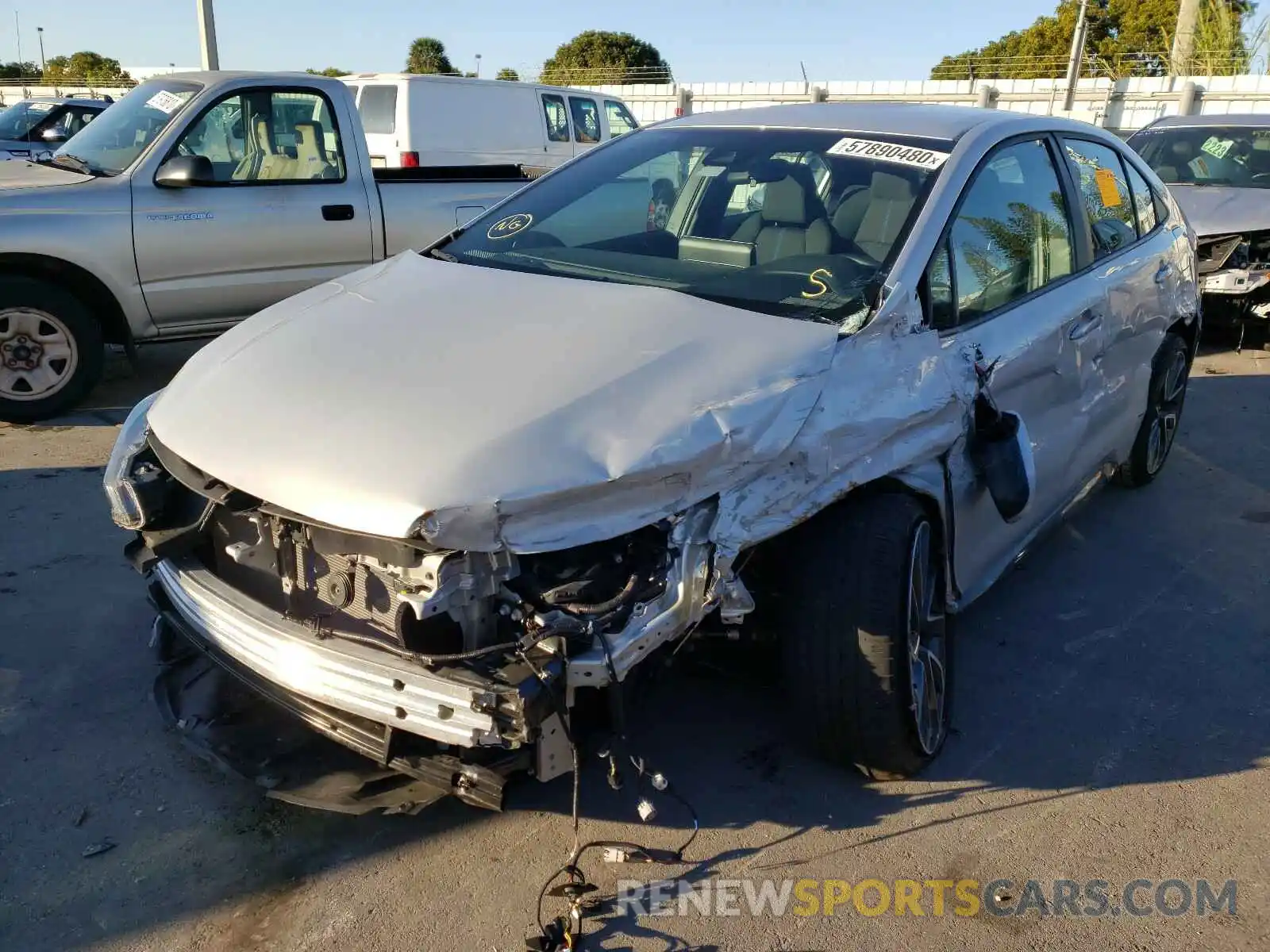 2 Photograph of a damaged car 5YFS4RCE4LP048586 TOYOTA COROLLA 2020