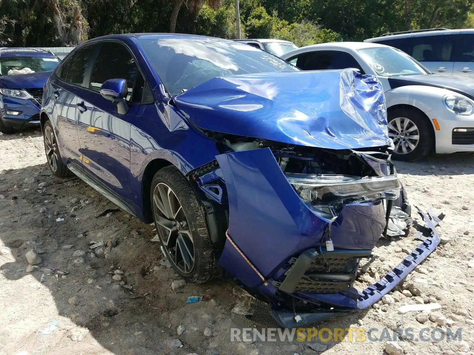 1 Photograph of a damaged car 5YFS4RCE4LP049608 TOYOTA COROLLA 2020