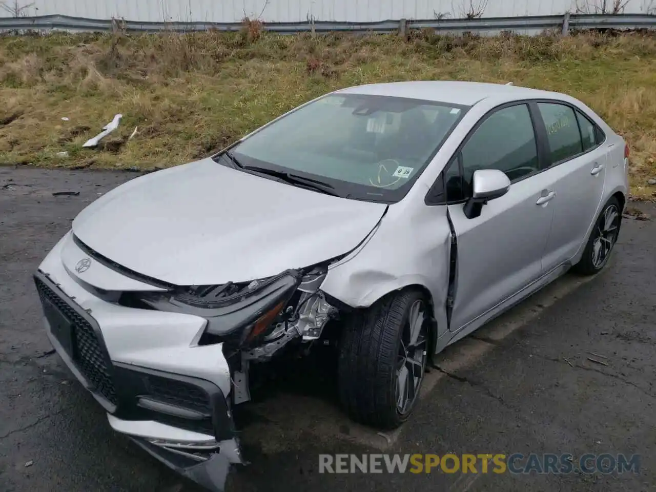 2 Photograph of a damaged car 5YFS4RCE4LP051794 TOYOTA COROLLA 2020