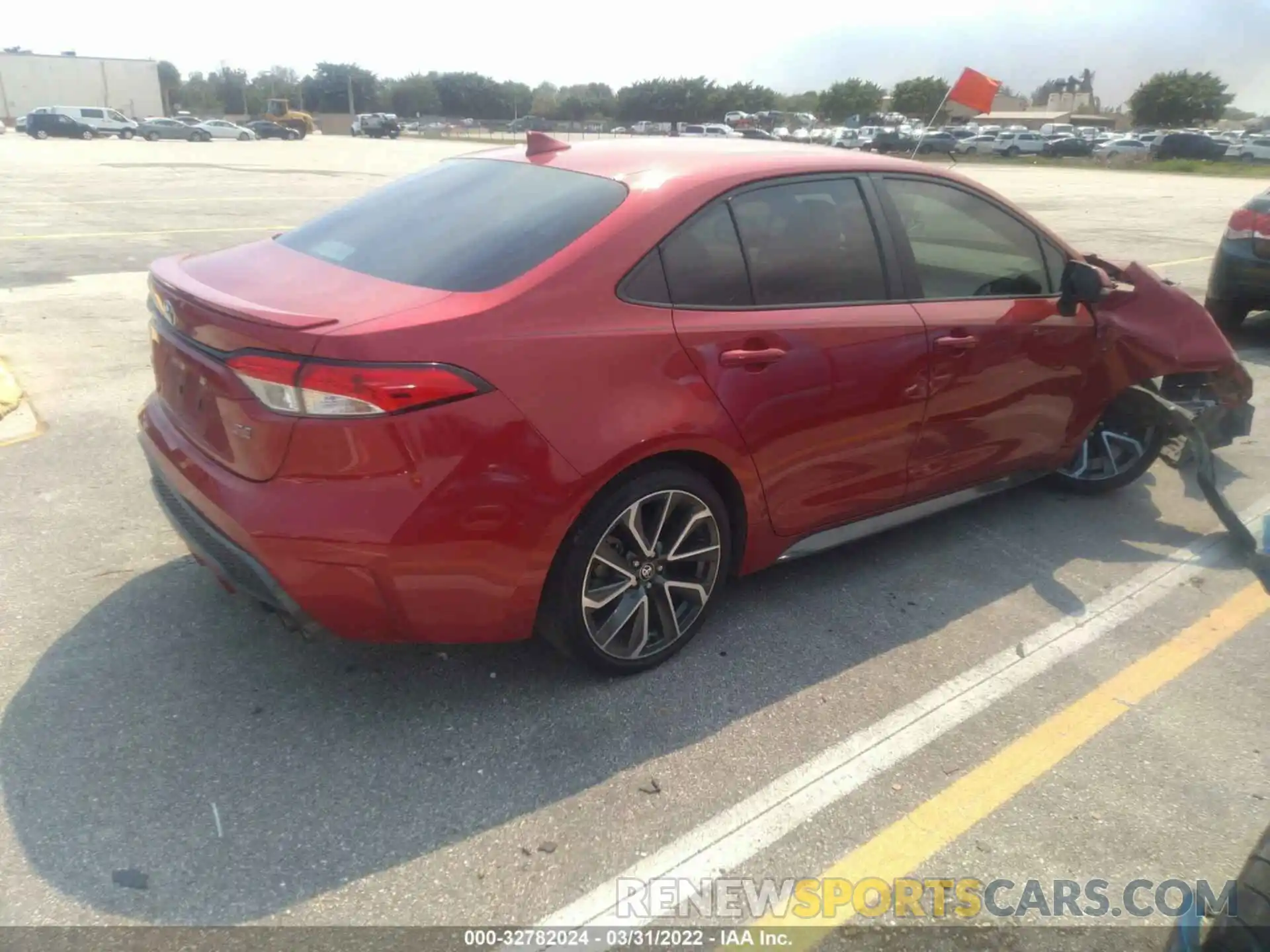 4 Photograph of a damaged car 5YFS4RCE4LP054579 TOYOTA COROLLA 2020