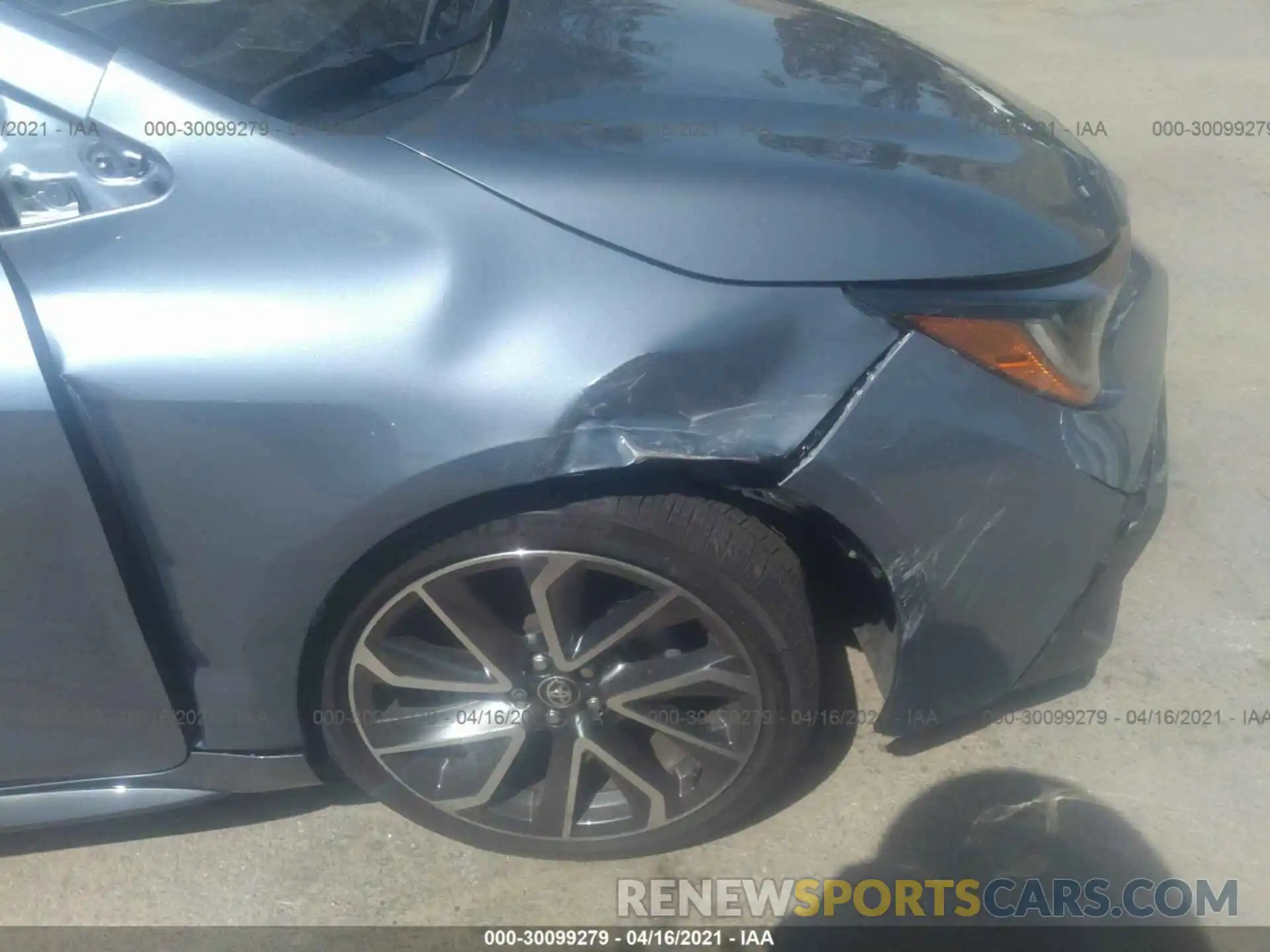 6 Photograph of a damaged car 5YFS4RCE4LP055425 TOYOTA COROLLA 2020