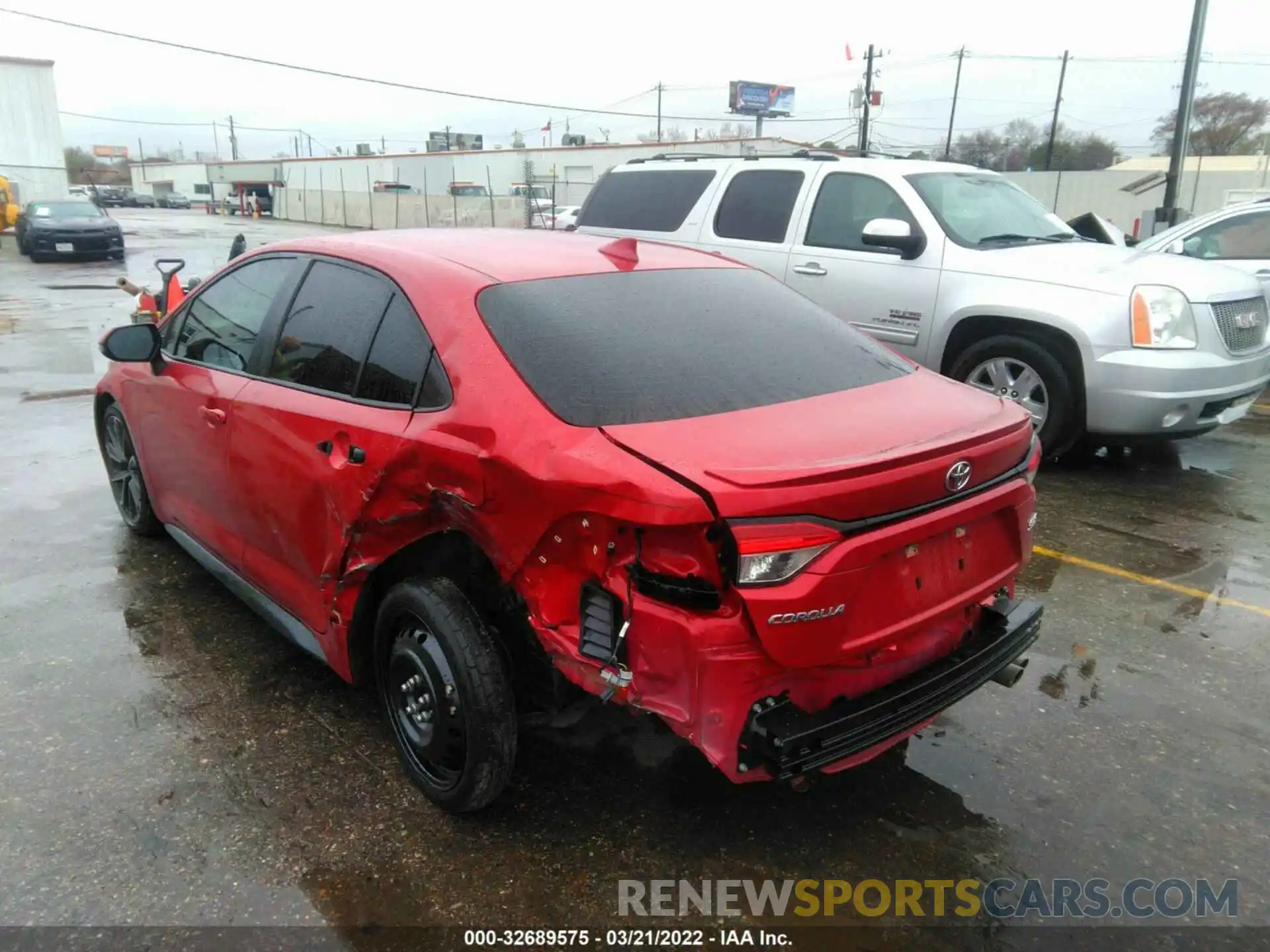 3 Photograph of a damaged car 5YFS4RCE4LP056400 TOYOTA COROLLA 2020