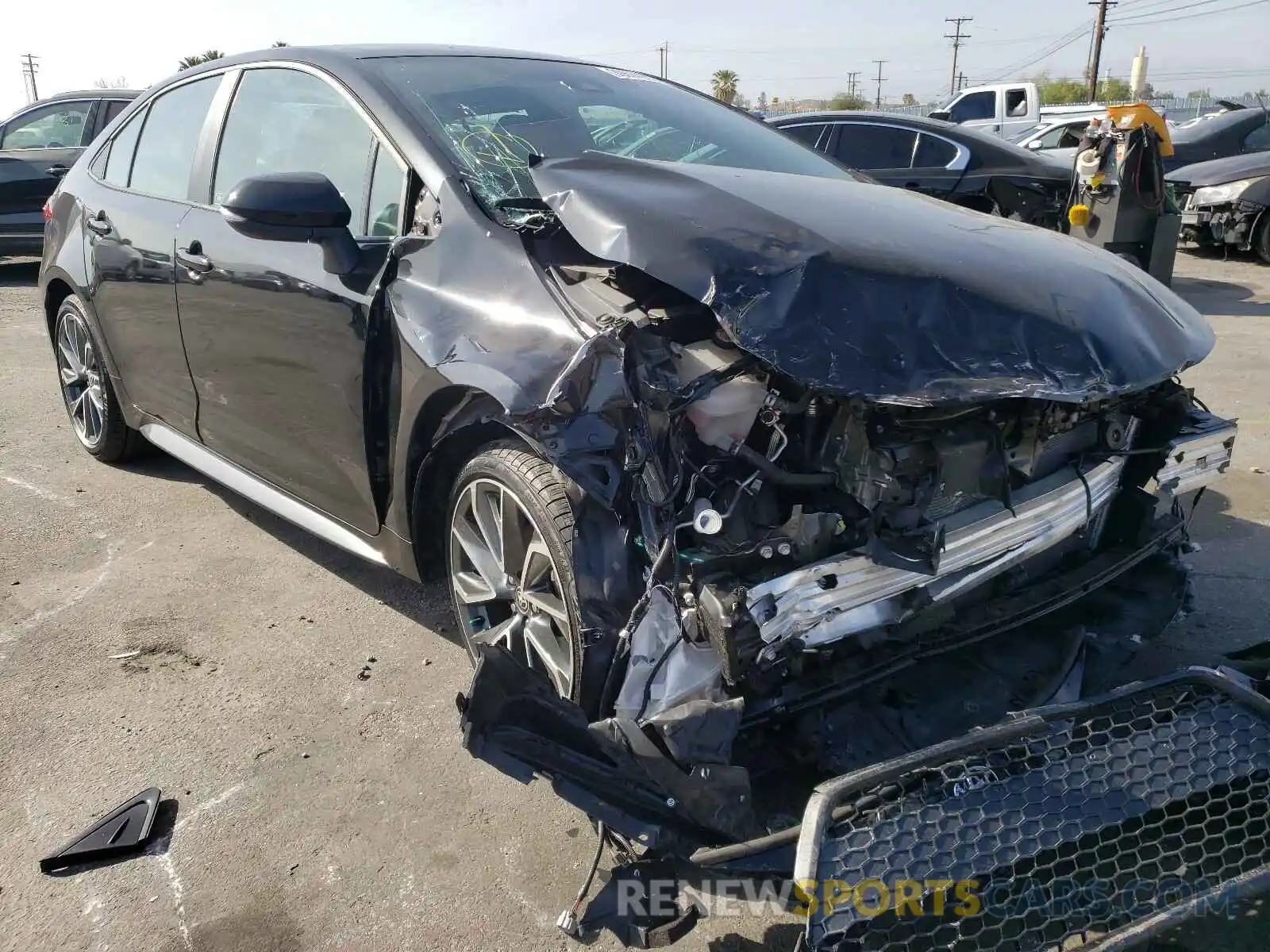 1 Photograph of a damaged car 5YFS4RCE4LP056512 TOYOTA COROLLA 2020