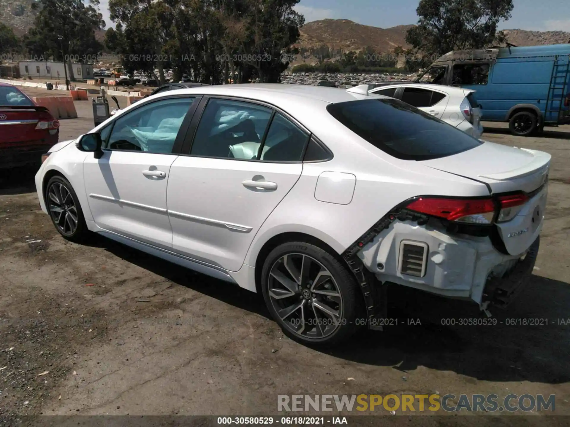 3 Photograph of a damaged car 5YFS4RCE5LP003219 TOYOTA COROLLA 2020