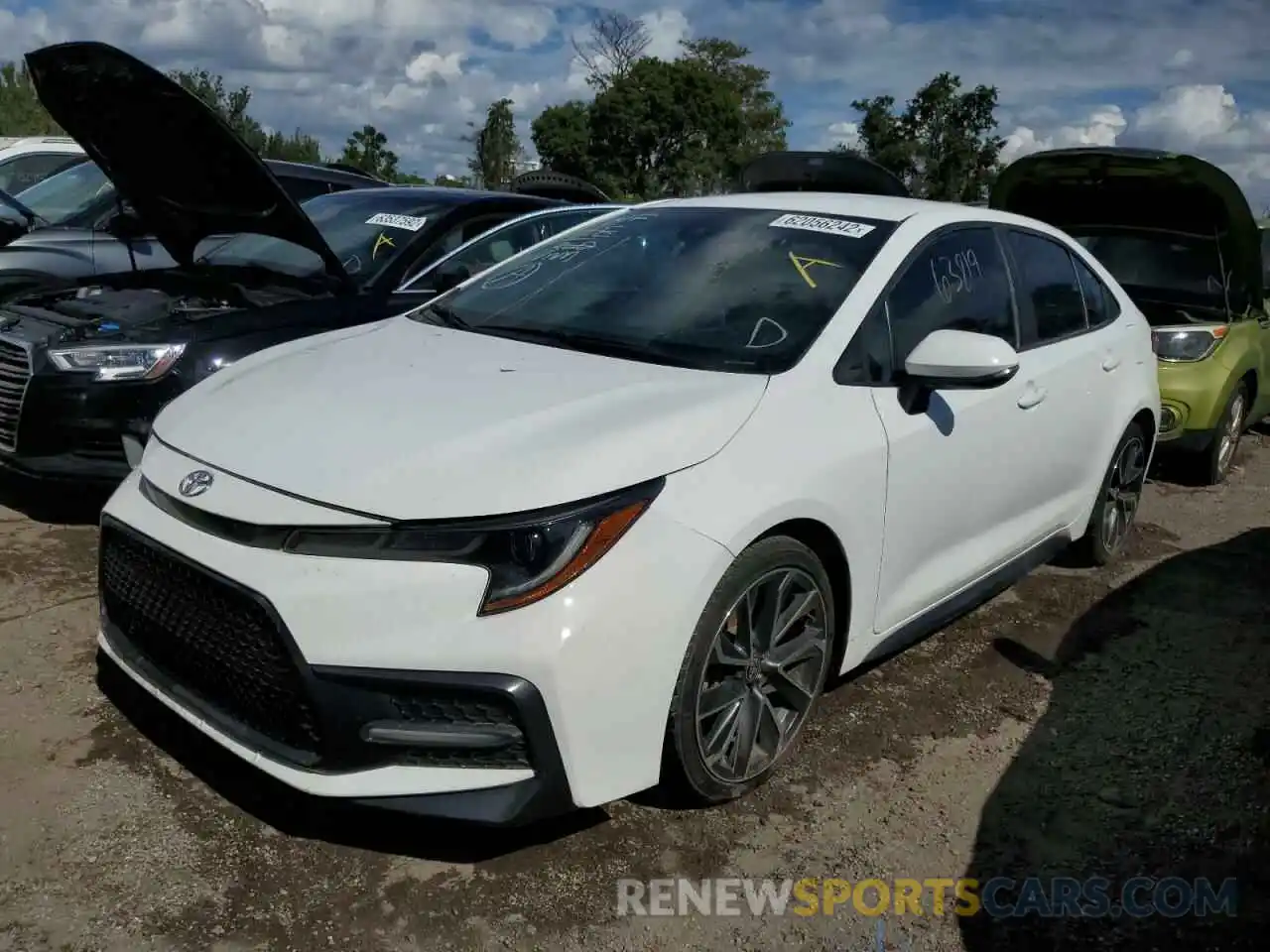 2 Photograph of a damaged car 5YFS4RCE5LP007691 TOYOTA COROLLA 2020