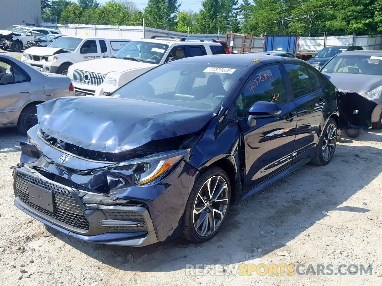 2 Photograph of a damaged car 5YFS4RCE5LP008890 TOYOTA COROLLA 2020