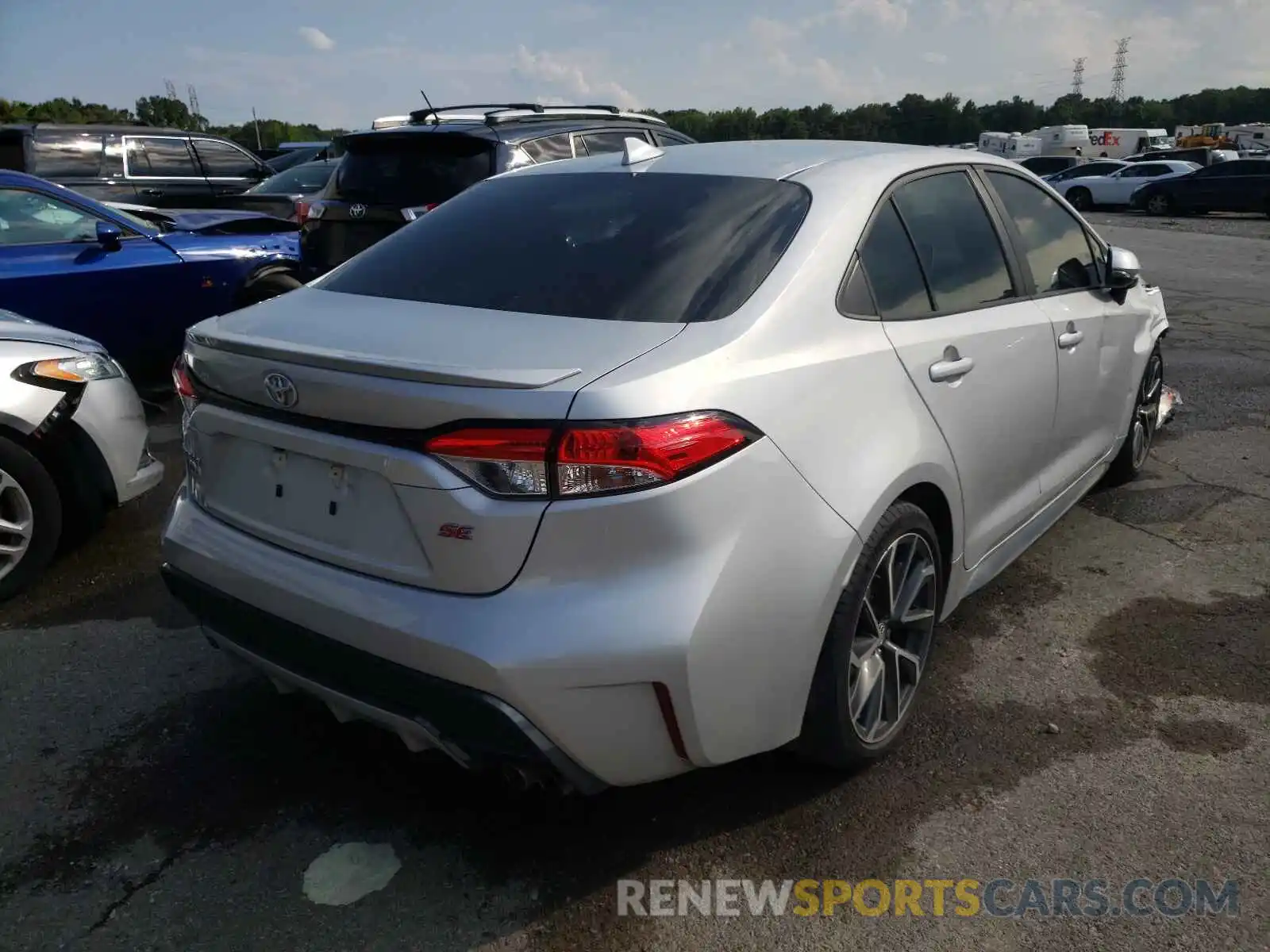 4 Photograph of a damaged car 5YFS4RCE5LP009182 TOYOTA COROLLA 2020