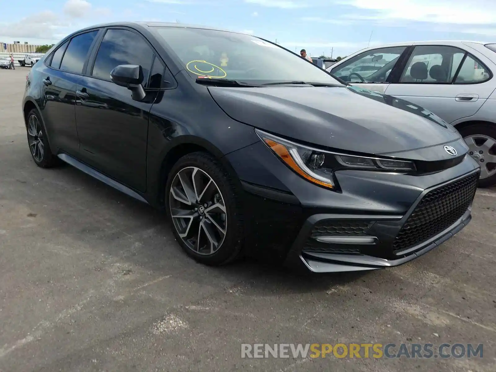 1 Photograph of a damaged car 5YFS4RCE5LP009506 TOYOTA COROLLA 2020