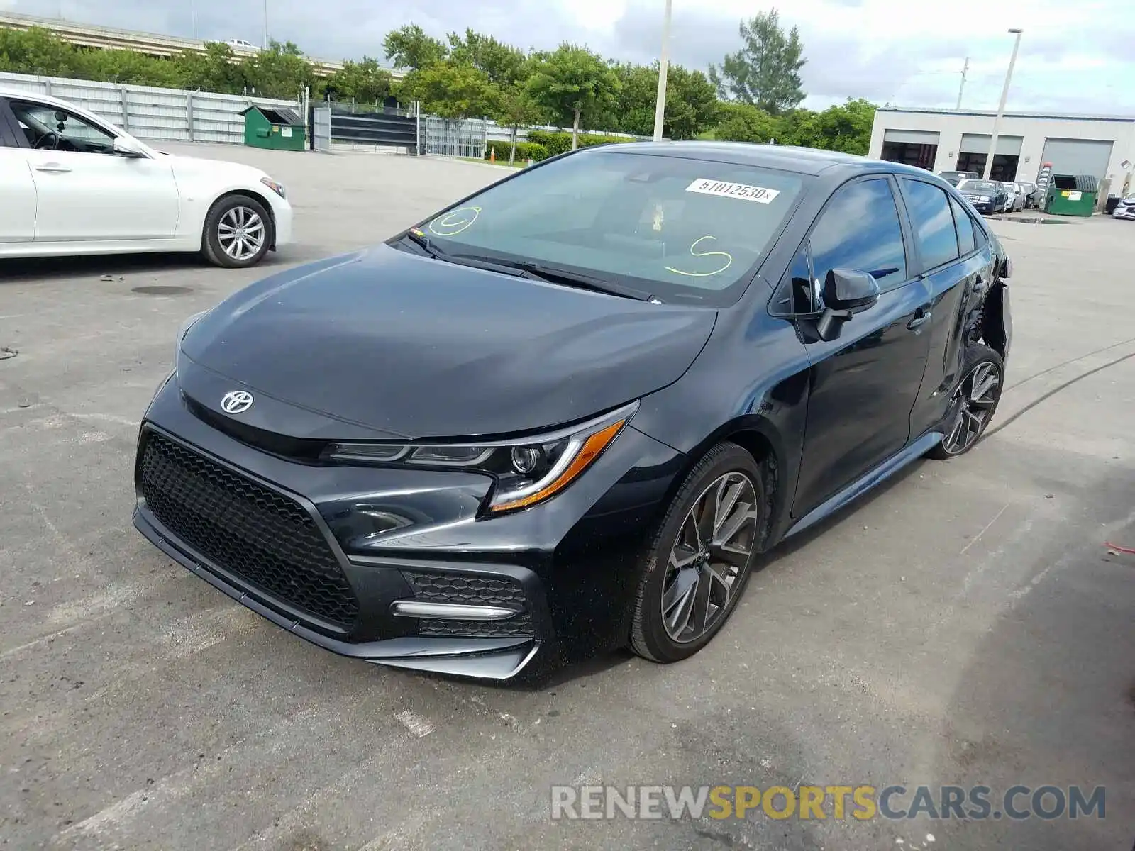 2 Photograph of a damaged car 5YFS4RCE5LP009506 TOYOTA COROLLA 2020