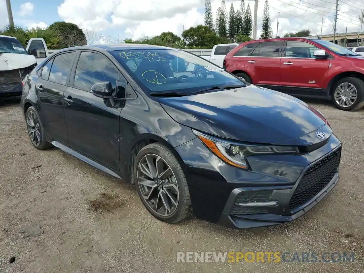 1 Photograph of a damaged car 5YFS4RCE5LP014754 TOYOTA COROLLA 2020