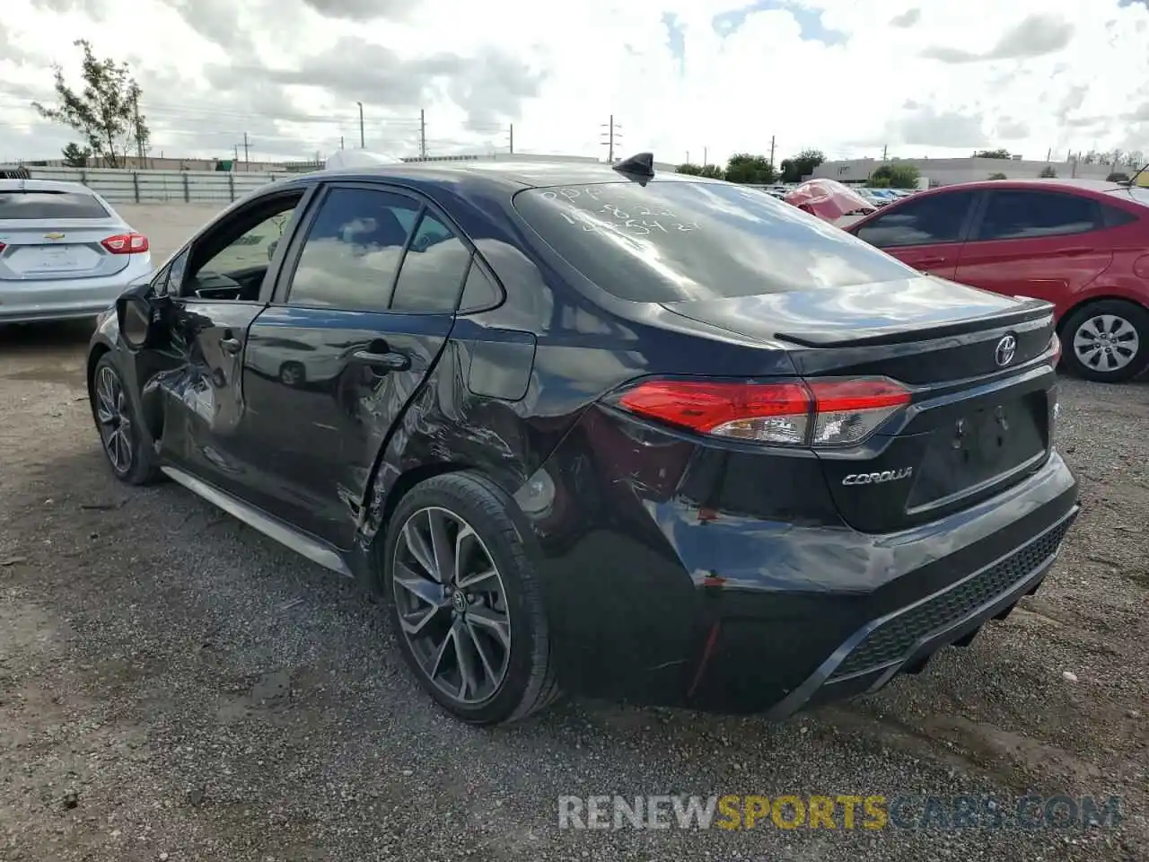 3 Photograph of a damaged car 5YFS4RCE5LP014754 TOYOTA COROLLA 2020