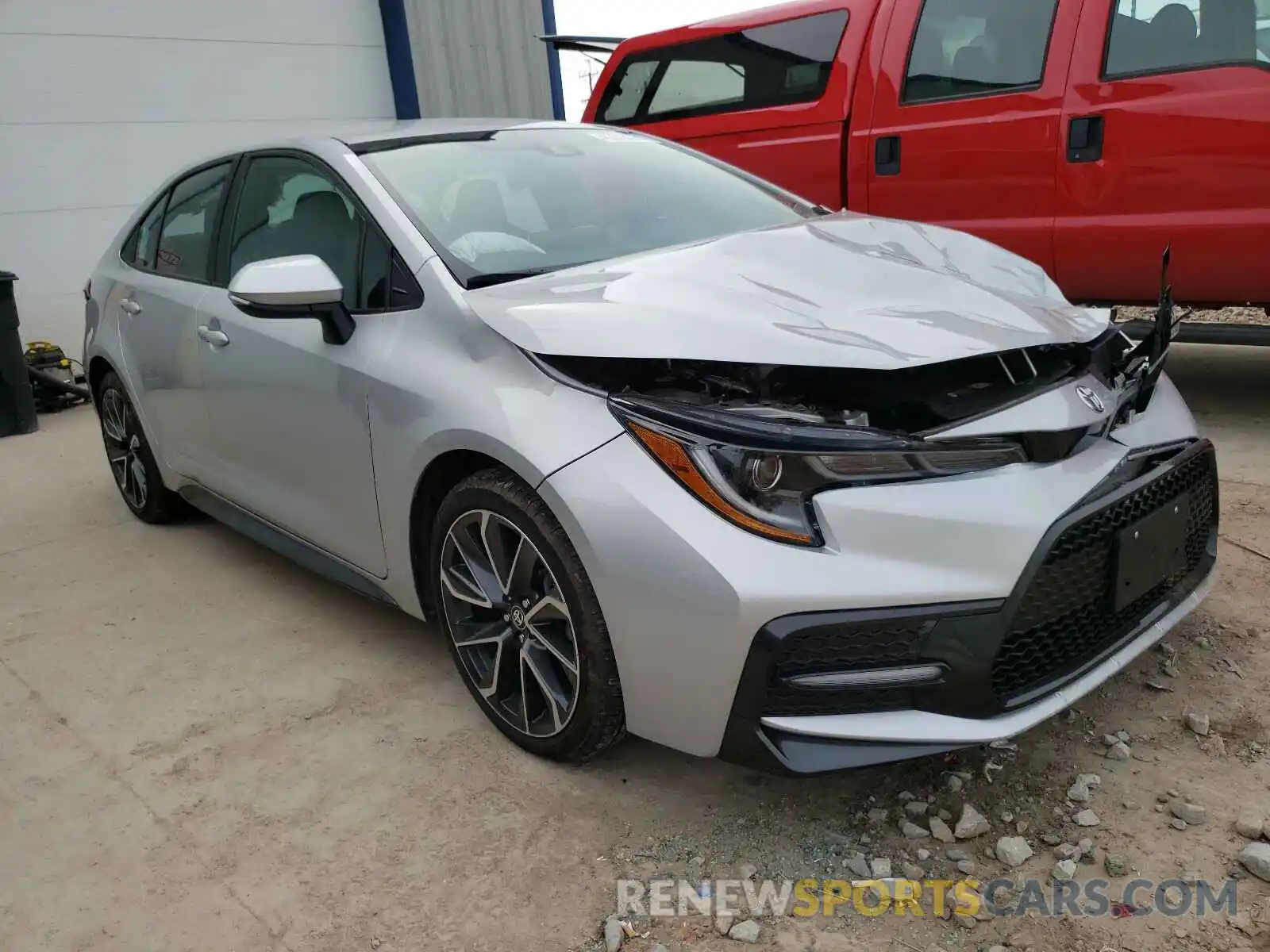 1 Photograph of a damaged car 5YFS4RCE5LP015256 TOYOTA COROLLA 2020