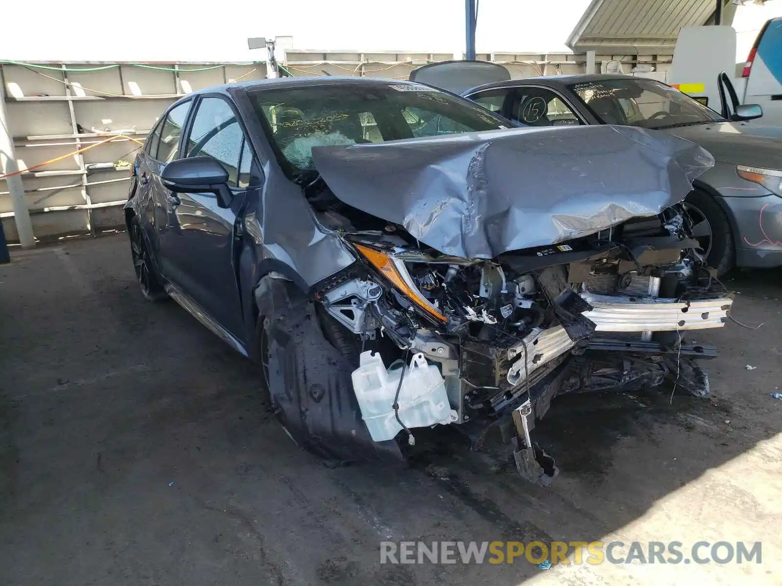 1 Photograph of a damaged car 5YFS4RCE5LP015631 TOYOTA COROLLA 2020