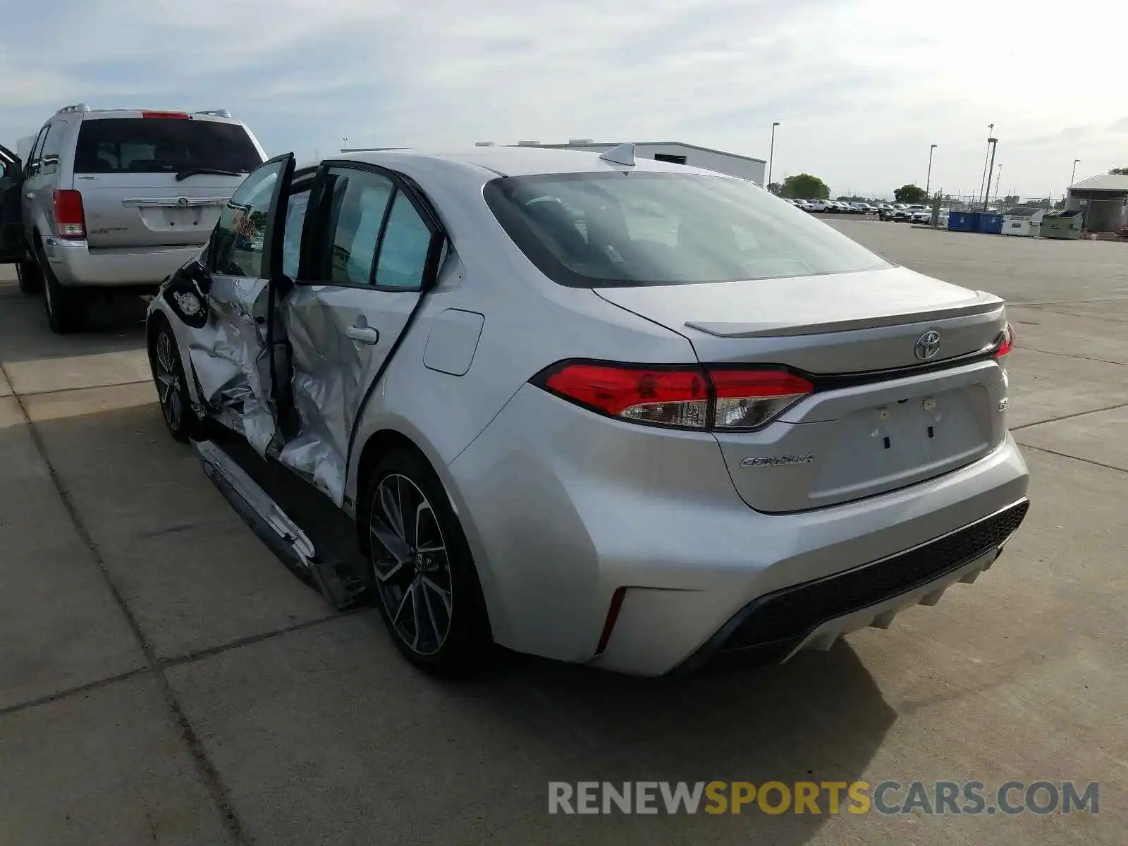 3 Photograph of a damaged car 5YFS4RCE5LP016021 TOYOTA COROLLA 2020