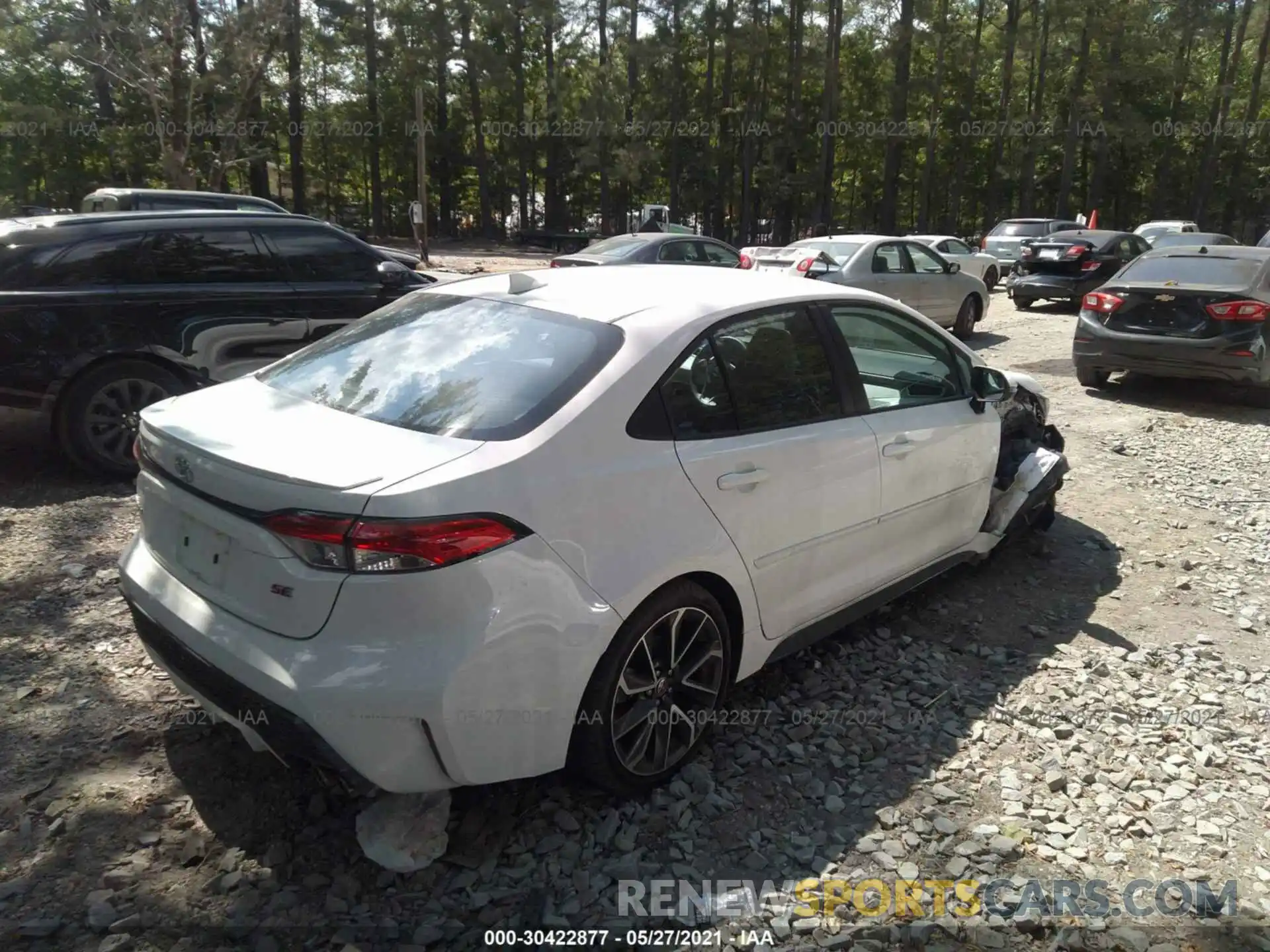 4 Photograph of a damaged car 5YFS4RCE5LP017914 TOYOTA COROLLA 2020