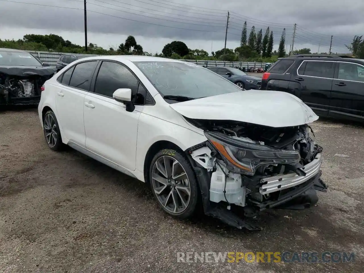 1 Photograph of a damaged car 5YFS4RCE5LP023244 TOYOTA COROLLA 2020