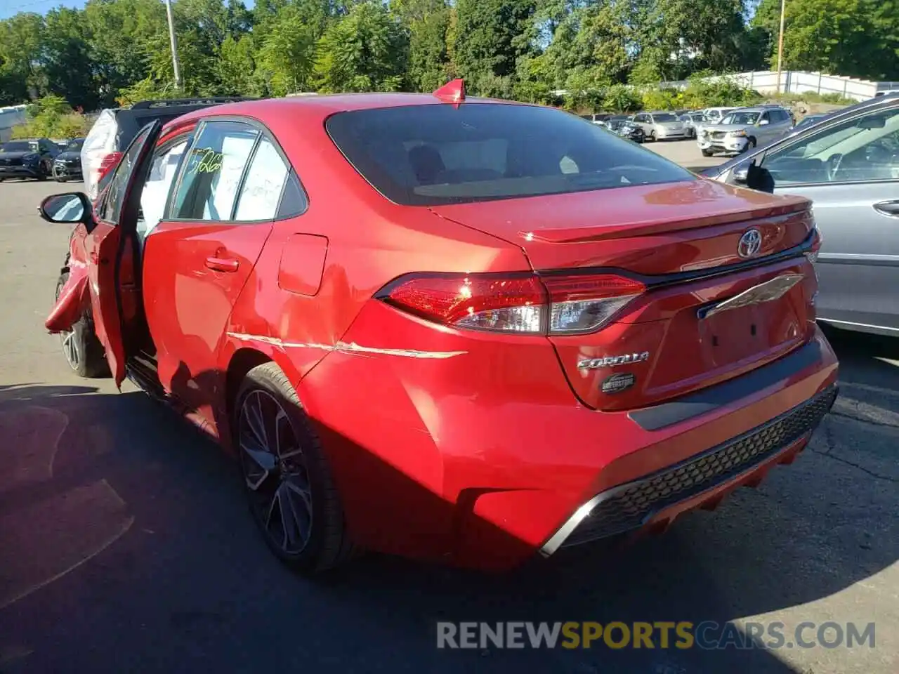 3 Photograph of a damaged car 5YFS4RCE5LP024815 TOYOTA COROLLA 2020