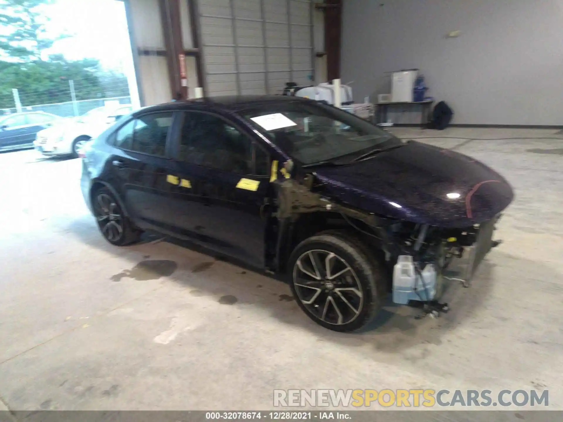 1 Photograph of a damaged car 5YFS4RCE5LP026192 TOYOTA COROLLA 2020