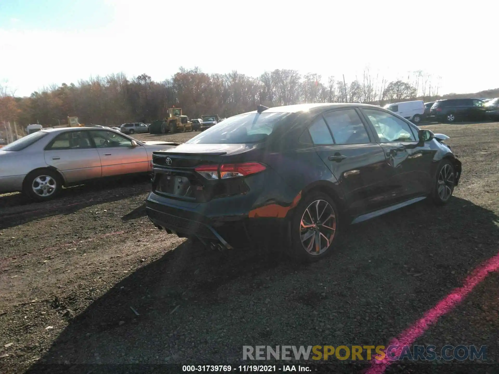 4 Photograph of a damaged car 5YFS4RCE5LP028993 TOYOTA COROLLA 2020